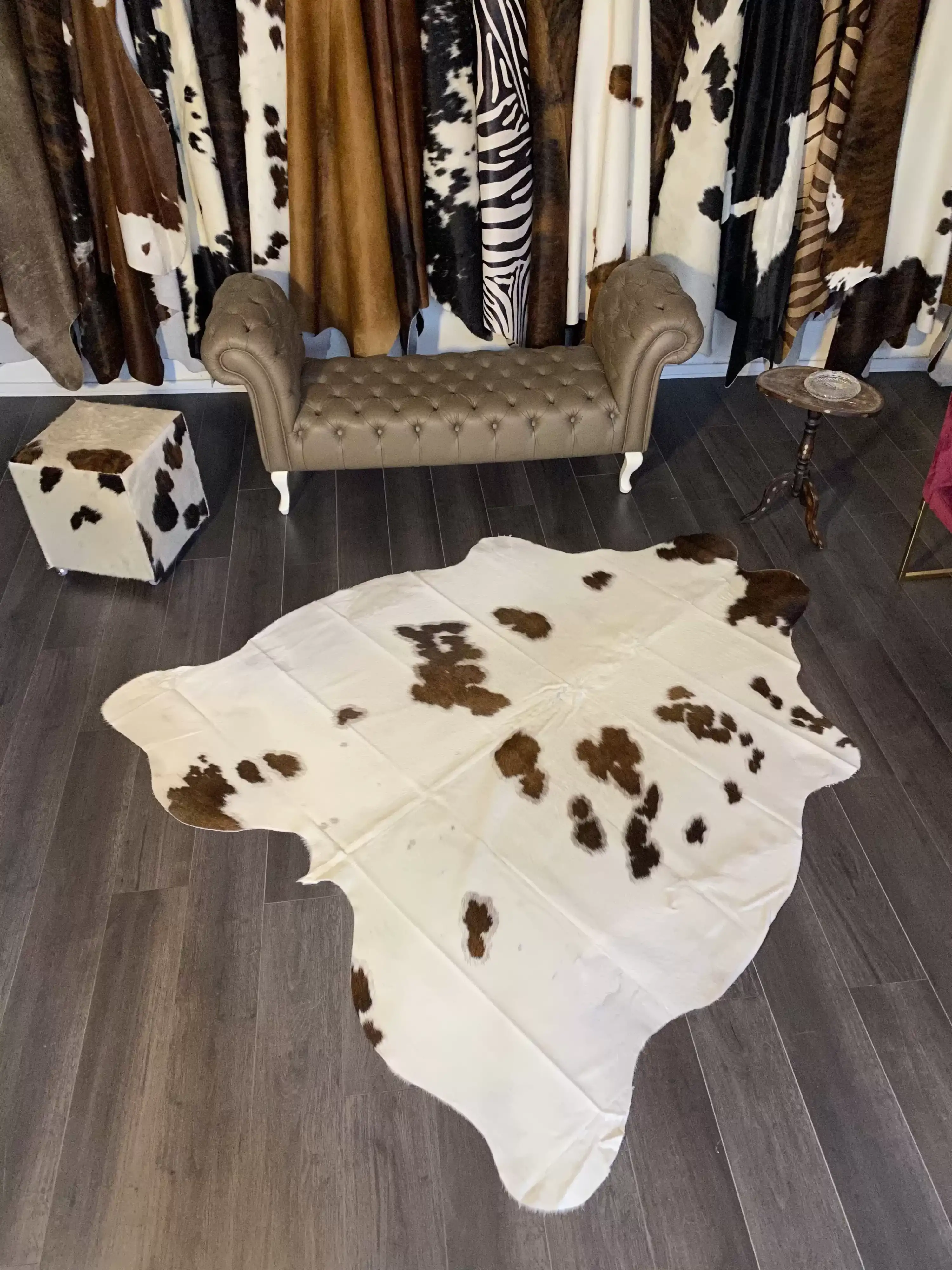 HAKİKİ DERİ DANA POSTU ÜÇ RENK 195 x 220 - 0901000101