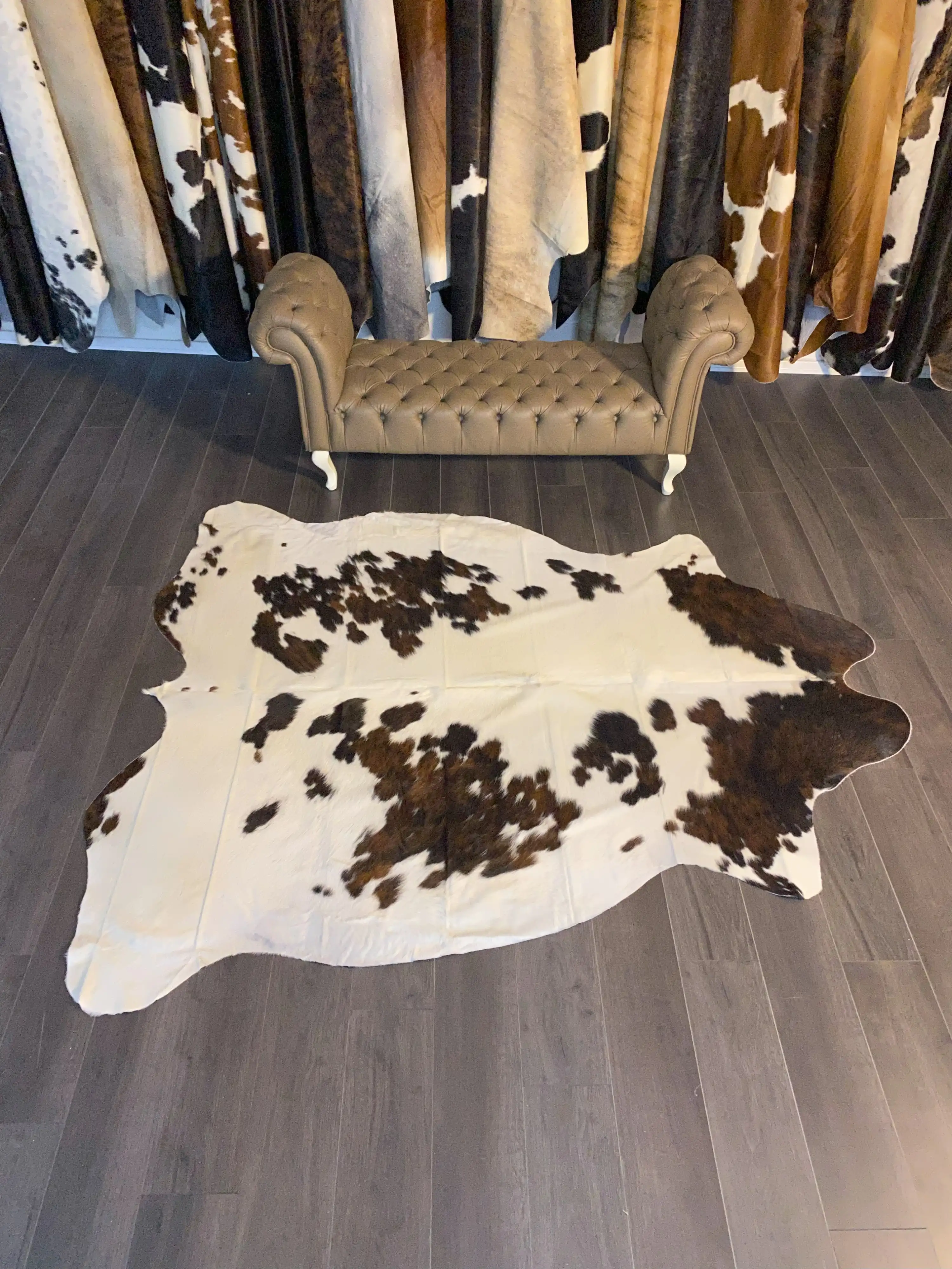 HAKİKİ DERİ DANA POSTU ÜÇ RENK 200 x 235 - 0901000005