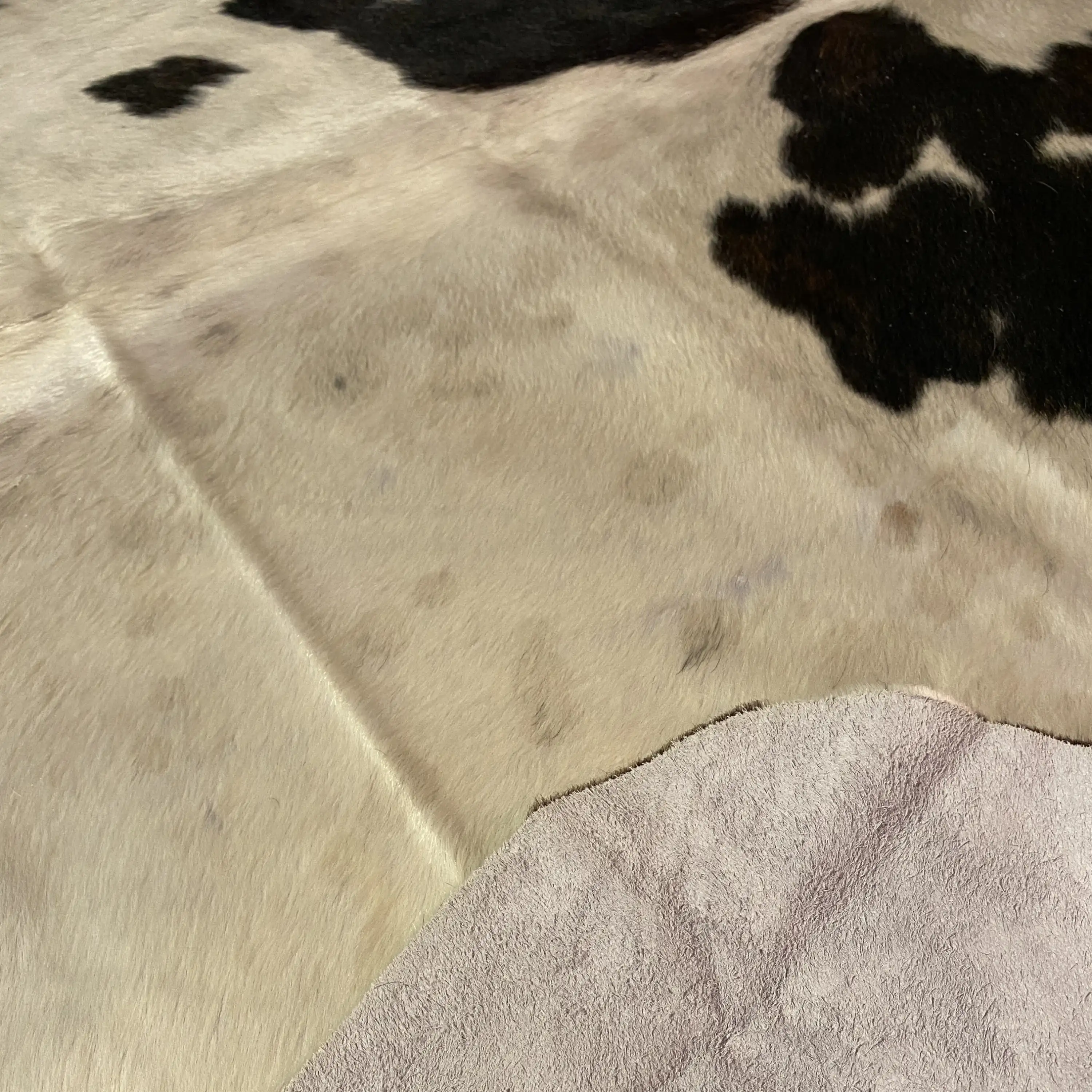 HAKİKİ DERİ DANA POSTU ÜÇ RENK 200 x 235 - 0901000067