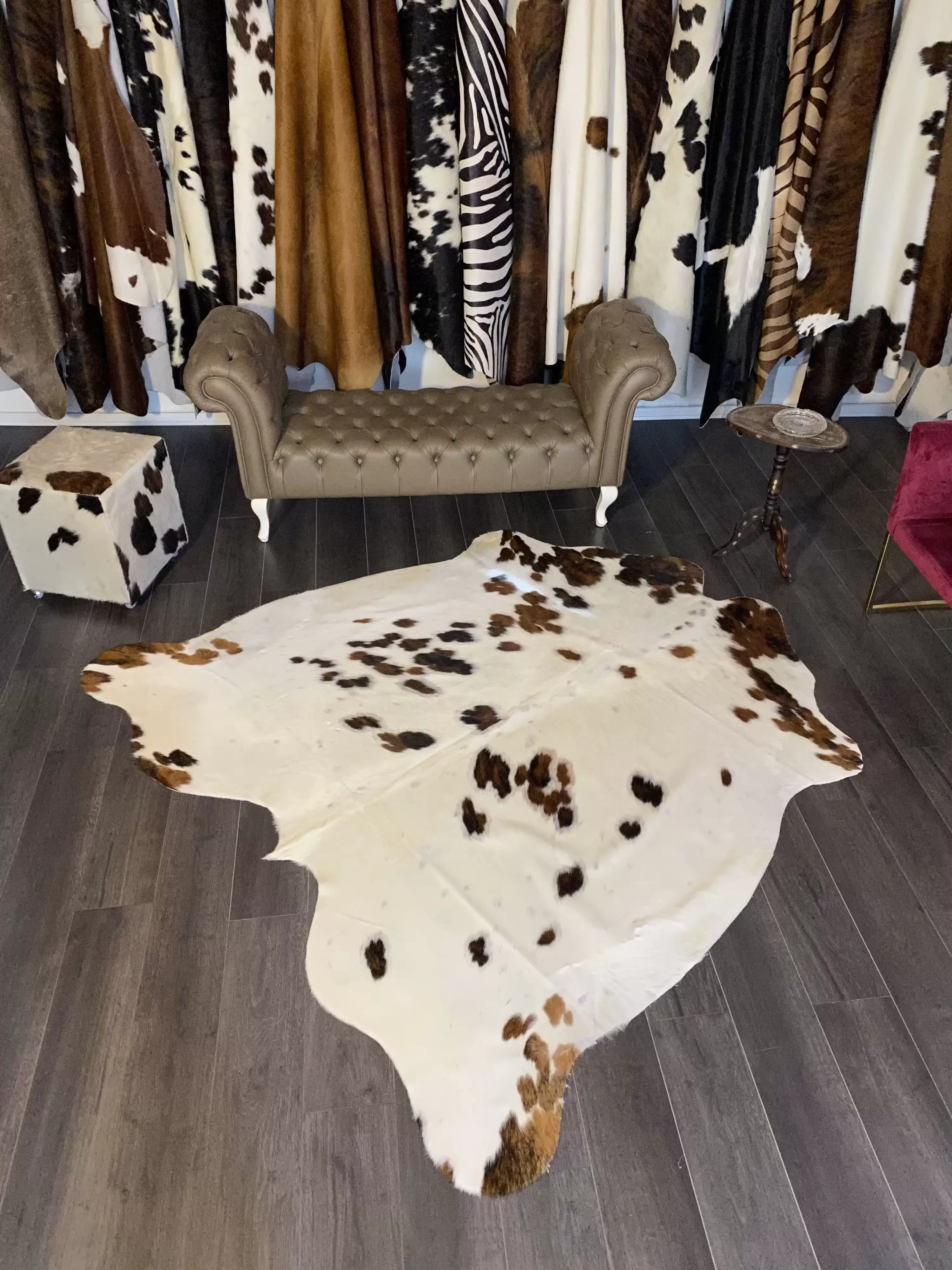 HAKİKİ DERİ DANA POSTU ÜÇ RENK 210 x 220 - 0901000105