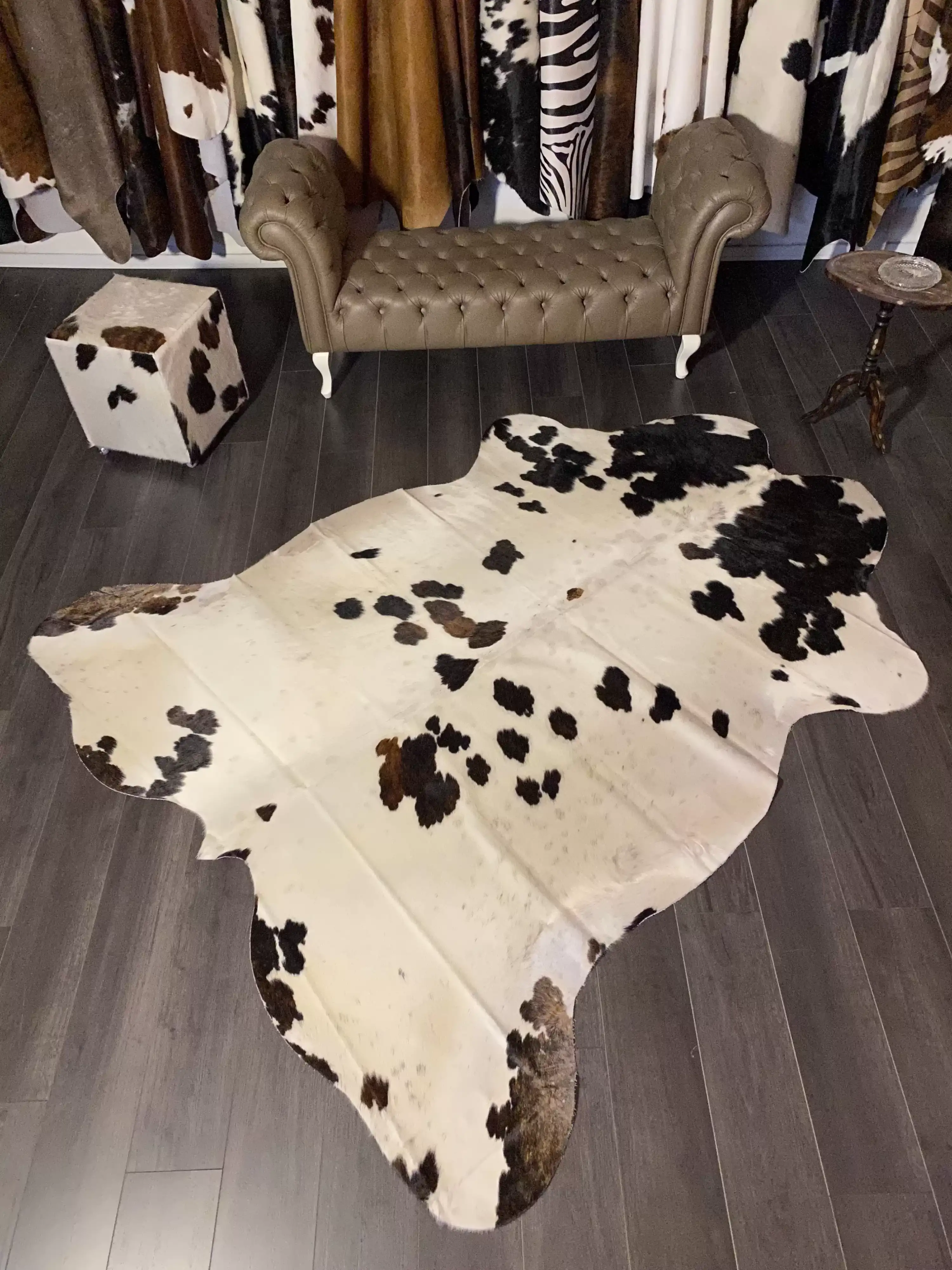 HAKİKİ DERİ DANA POSTU ÜÇ RENK 210 x 245 - 0901000057