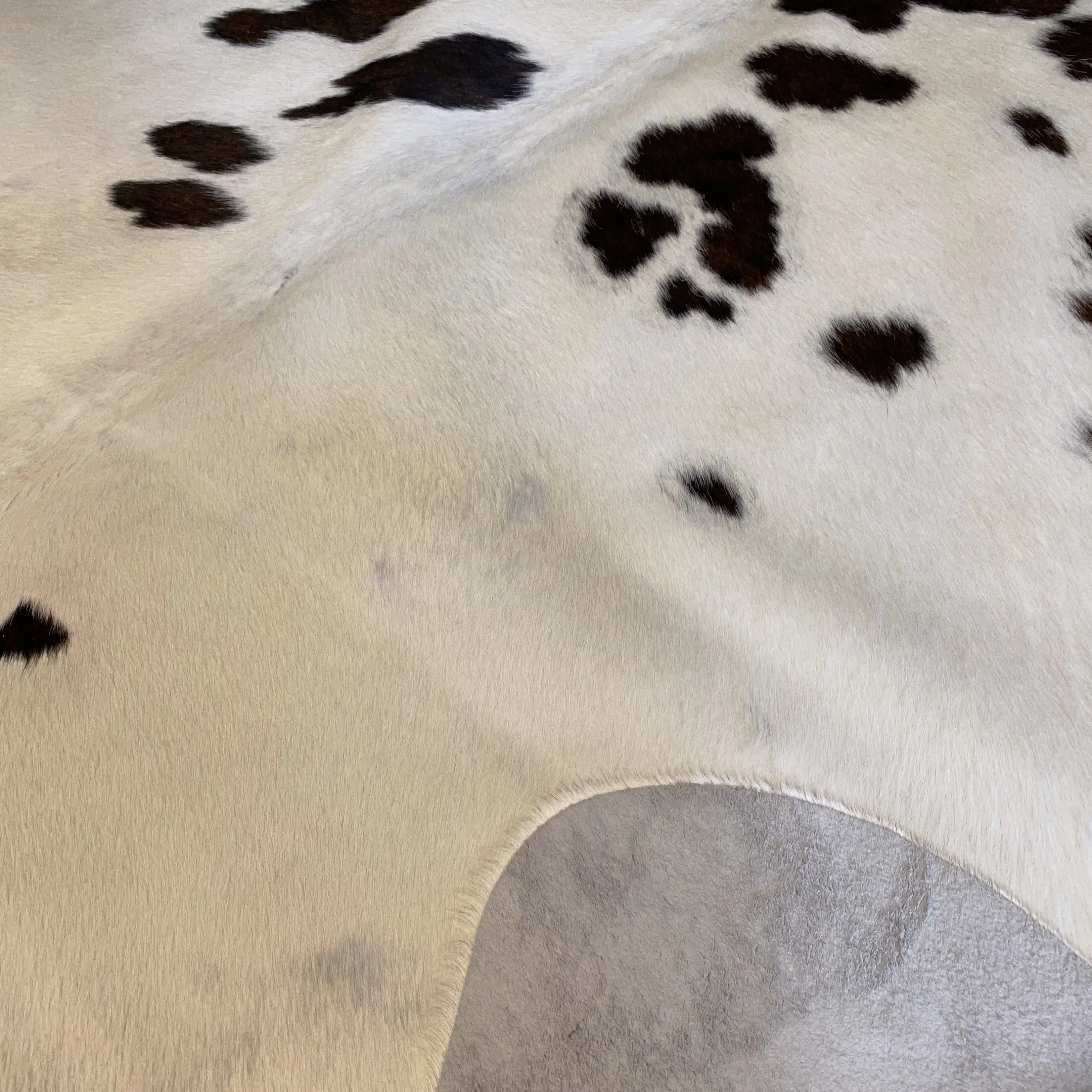 HAKİKİ DERİ DANA POSTU ÜÇ RENK 210 x 250 - 0901000094