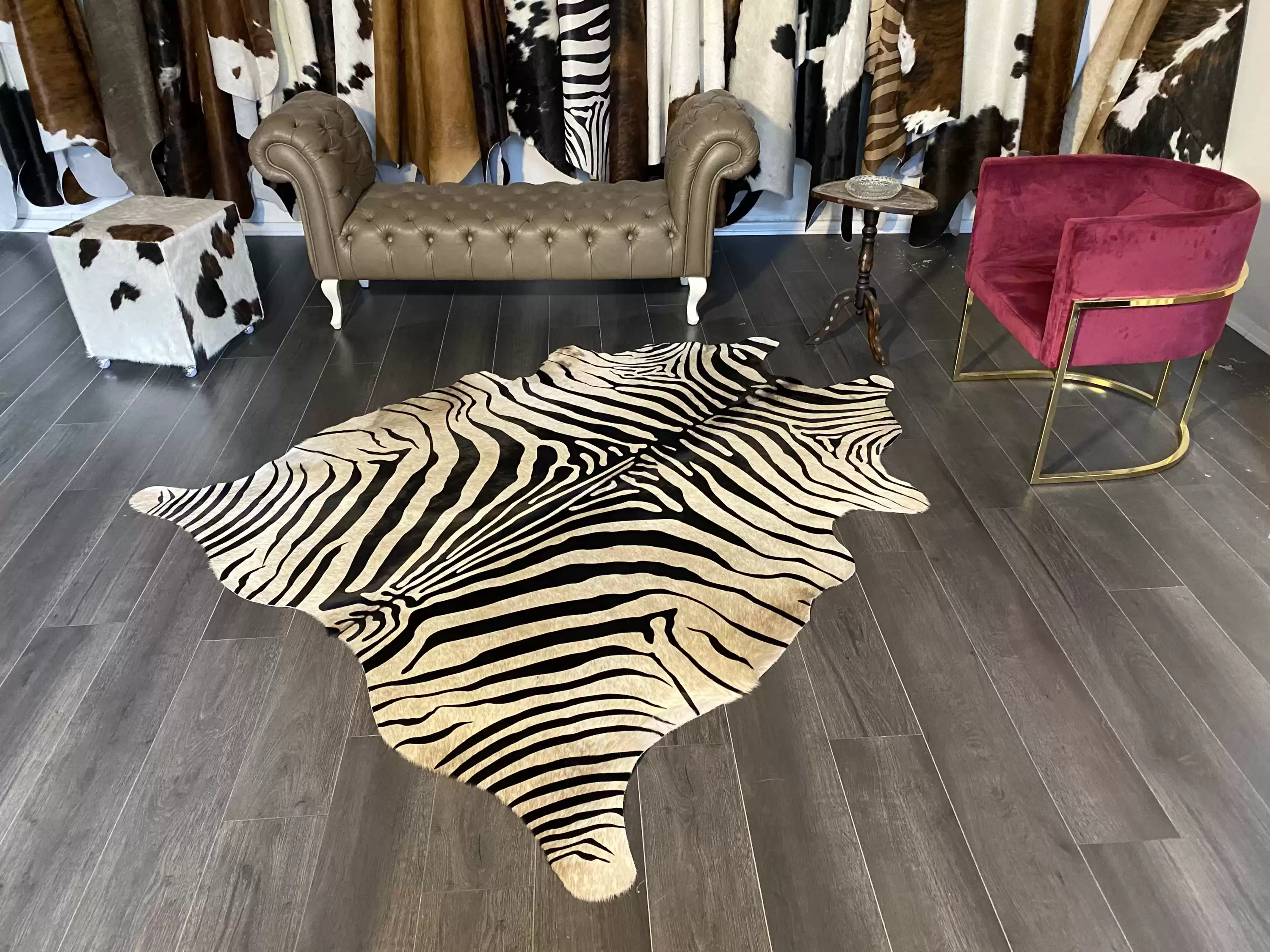 HAKİKİ DERİ DANA POSTU BEYAZ ZEBRA 180 x 210 - 1201000048
