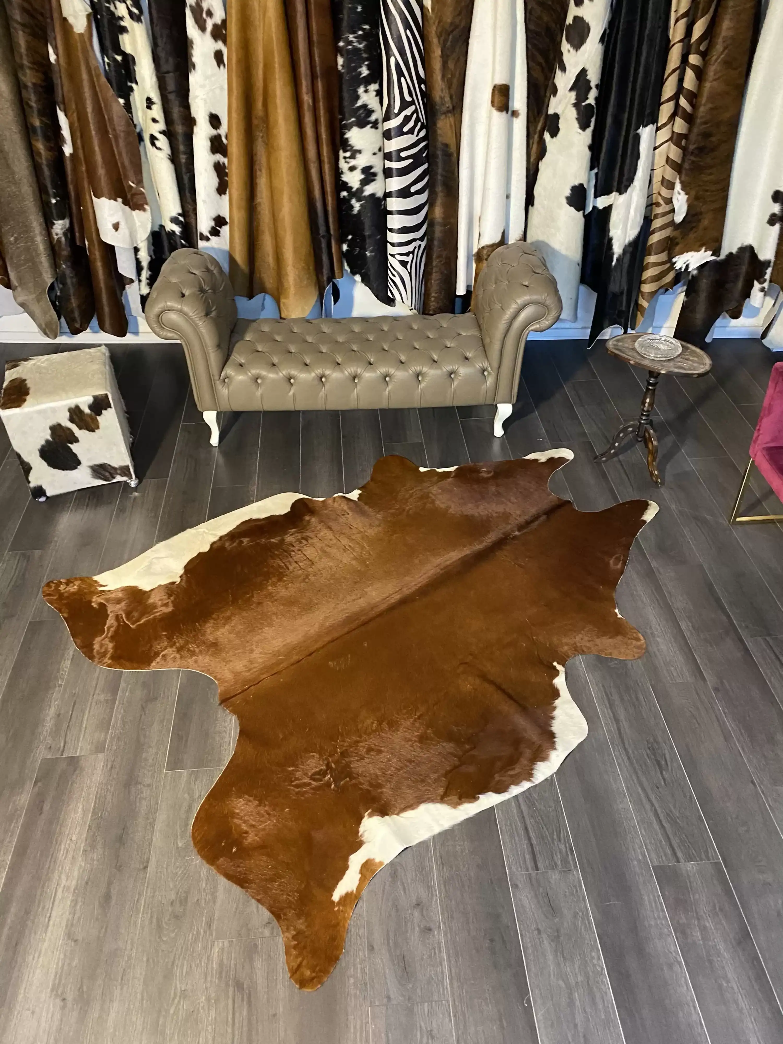 HAKİKİ DERİ DANA POSTU KAHVE - BEYAZ 175 x 220 - 0801000036