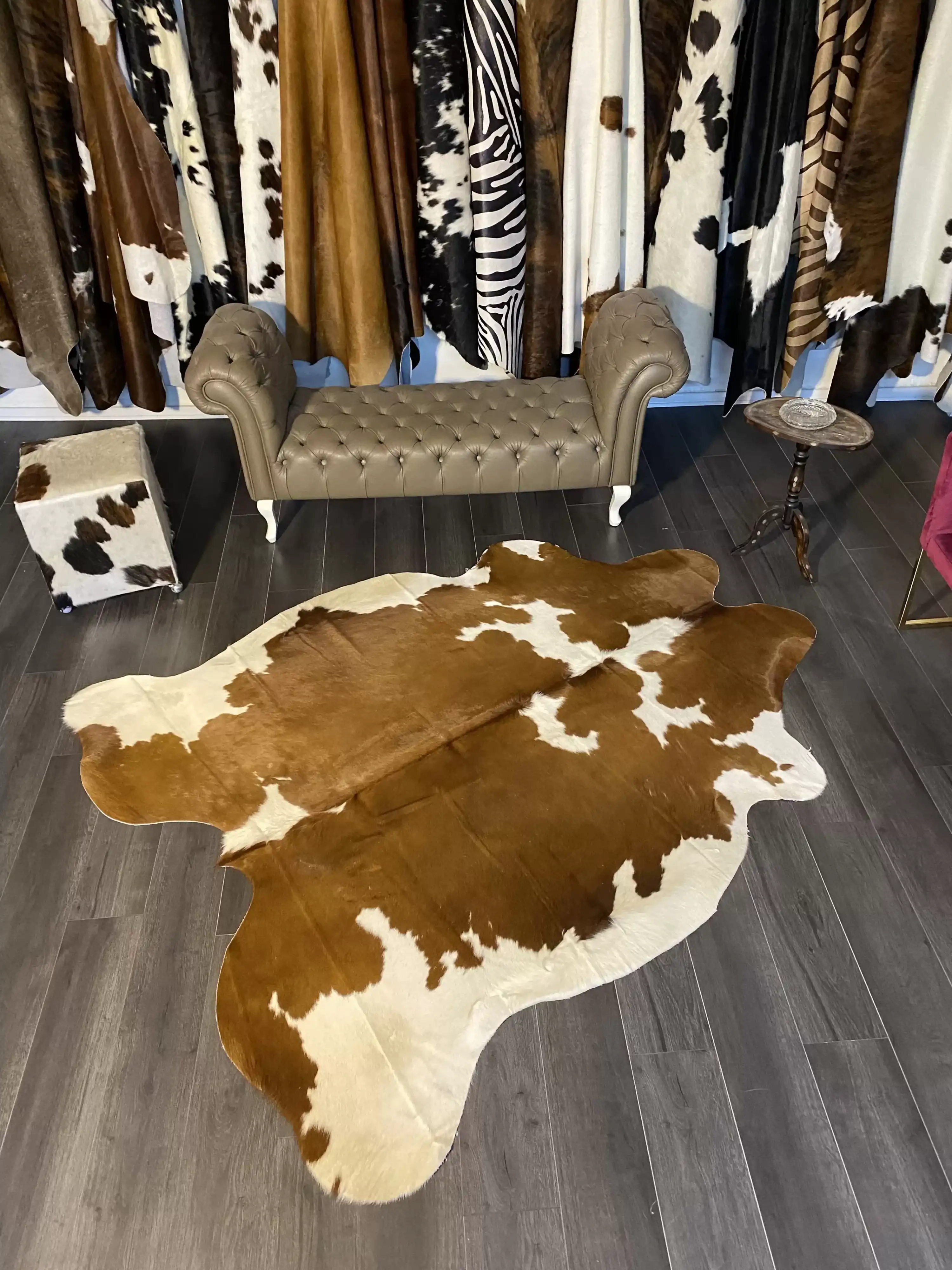 HAKİKİ DERİ DANA POSTU KAHVE - BEYAZ 185 x 220 - 0801000041