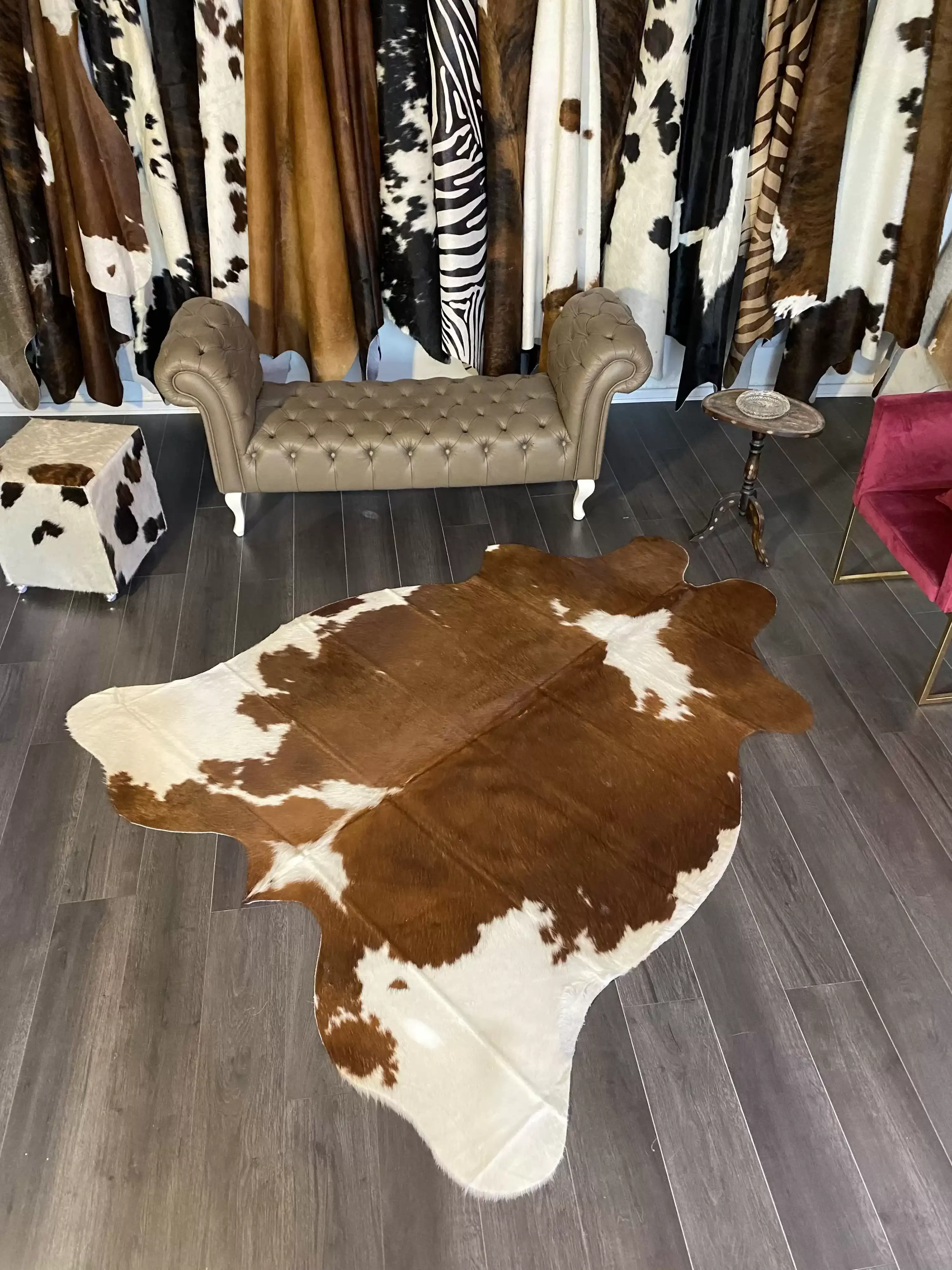 HAKİKİ DERİ DANA POSTU KAHVE - BEYAZ 185 x 235 - 0801000095