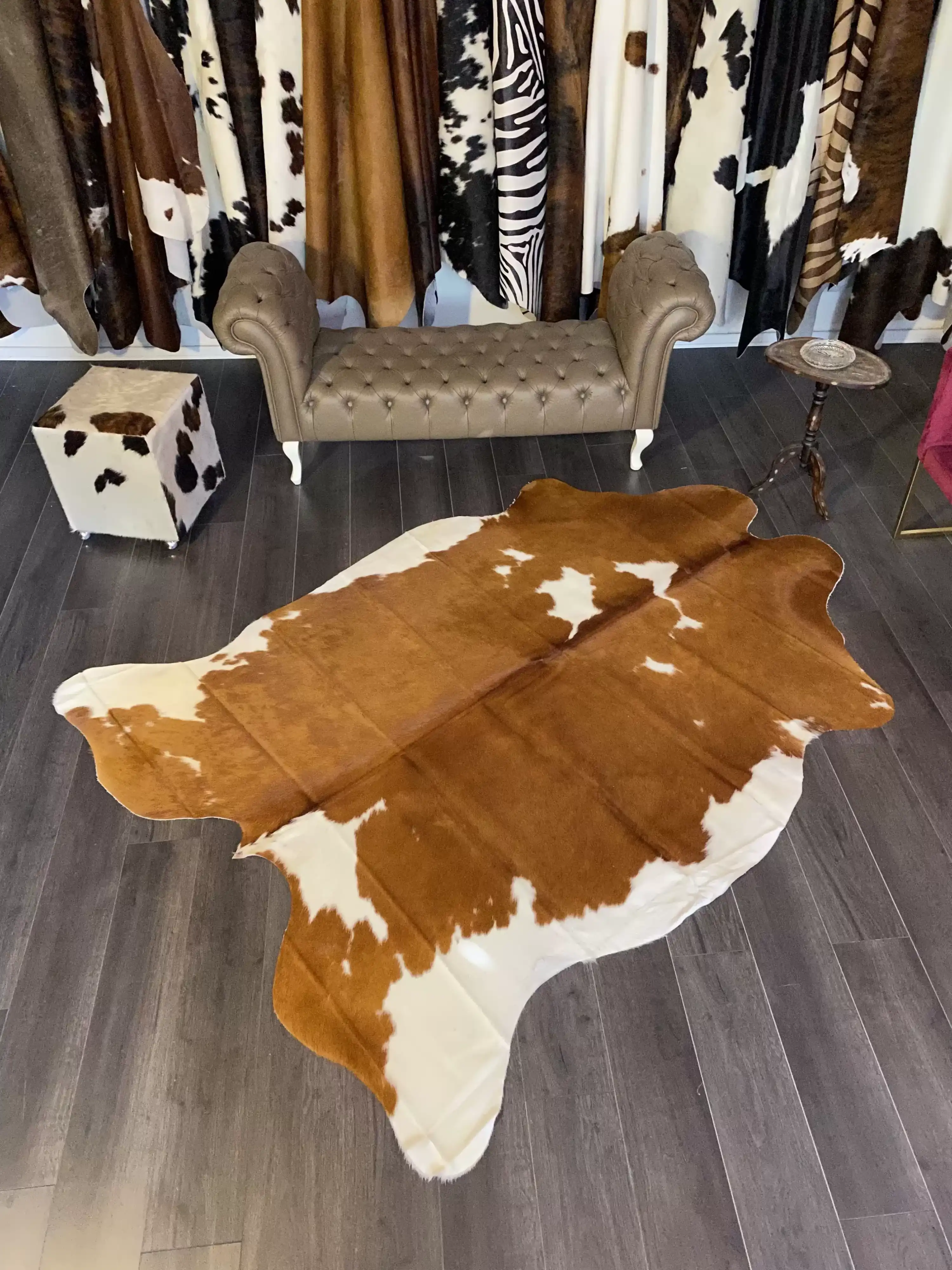 HAKİKİ DERİ DANA POSTU KAHVE - BEYAZ 185 x 240 - 0801000091