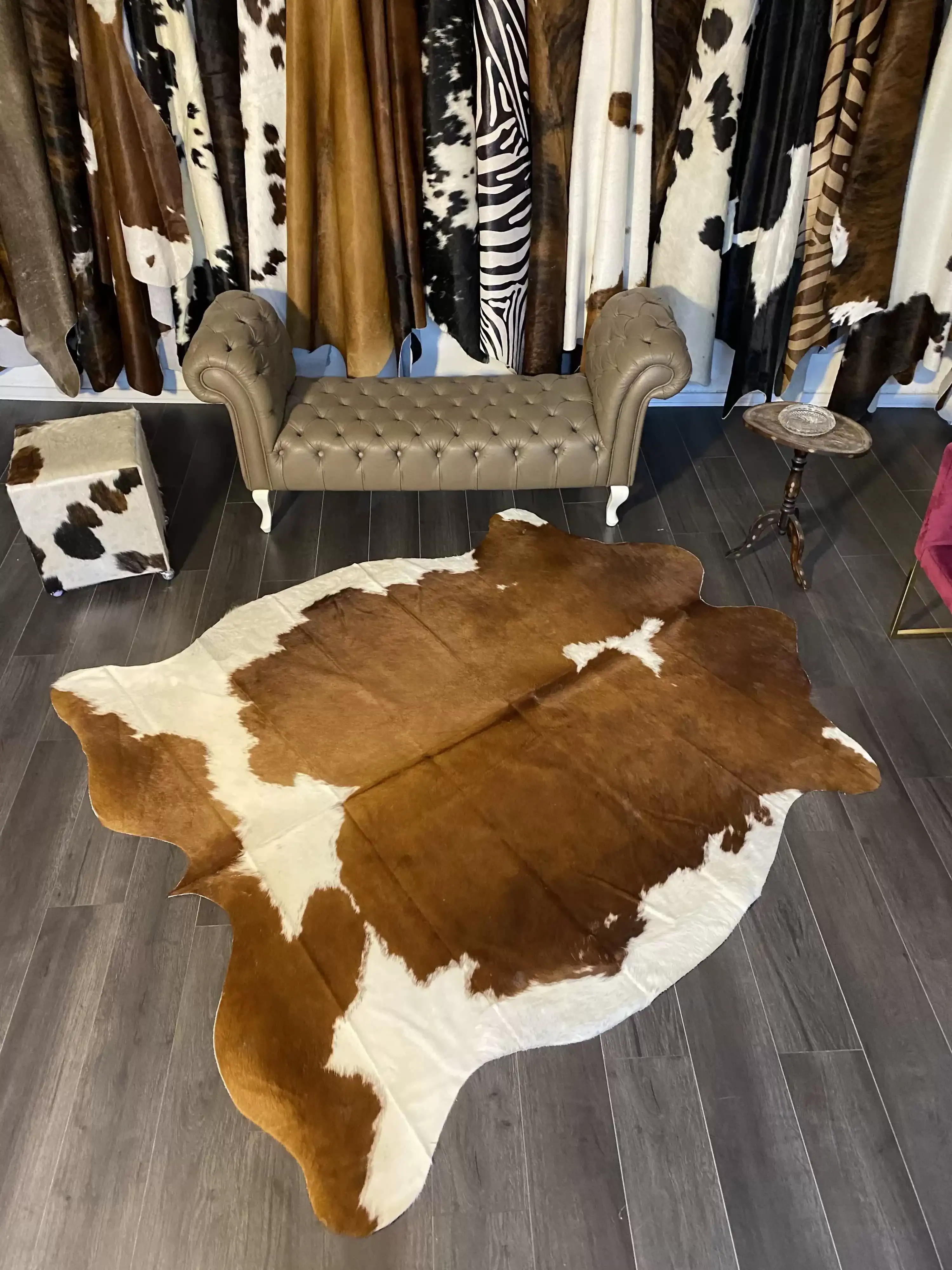 HAKİKİ DERİ DANA POSTU KAHVE - BEYAZ 190 x 225 - 0801000073