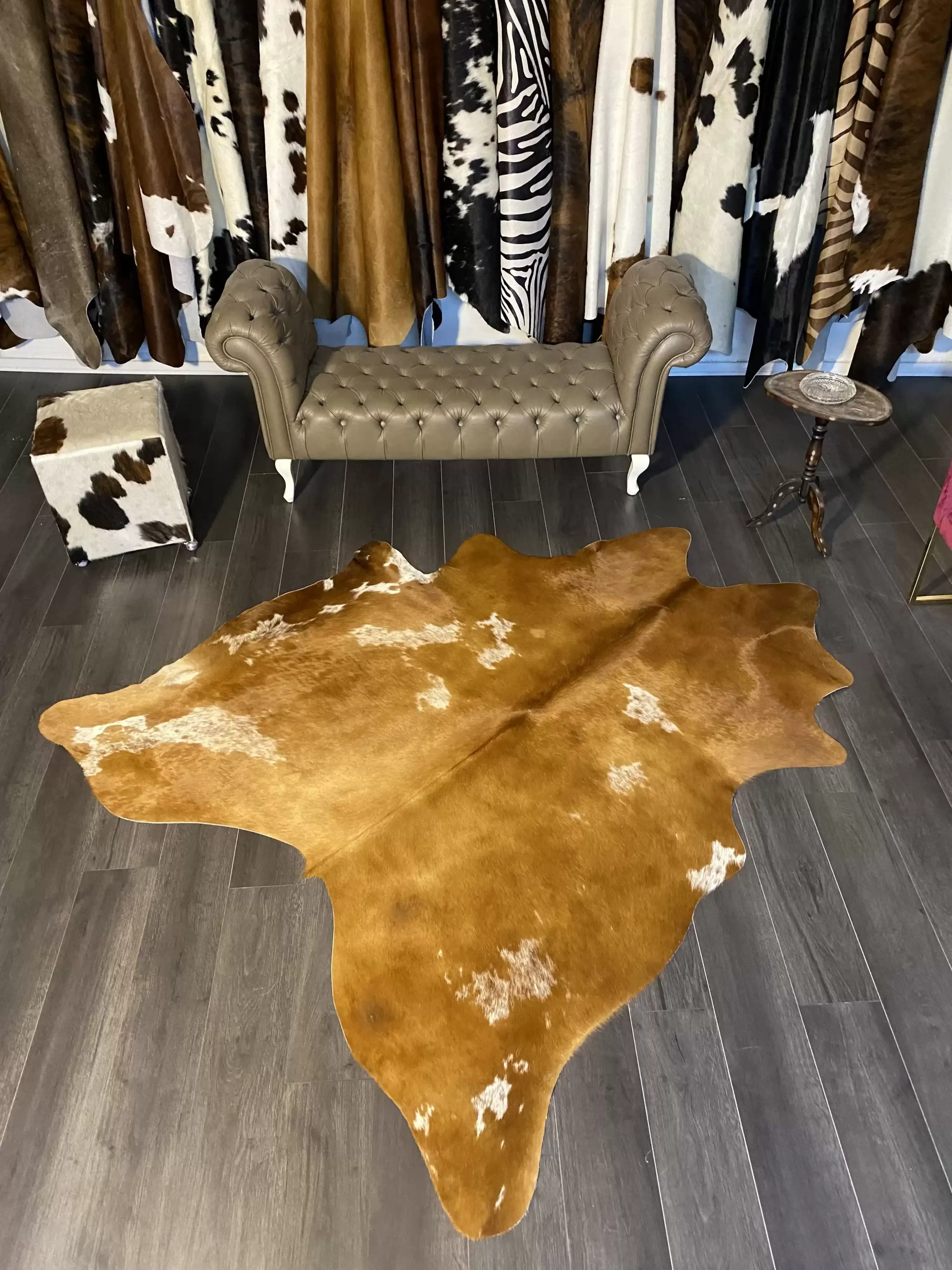 HAKİKİ DERİ DANA POSTU KAHVE - BEYAZ 195 x 220 - 0801000033