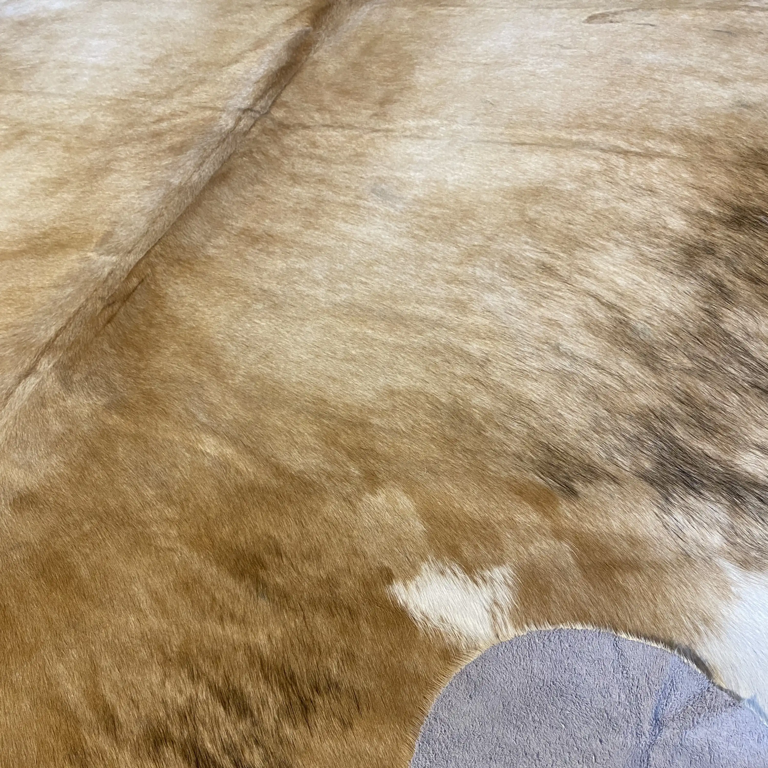 HAKİKİ DERİ DANA POSTU KAHVE - BEYAZ 200 x 220 - 0801000121