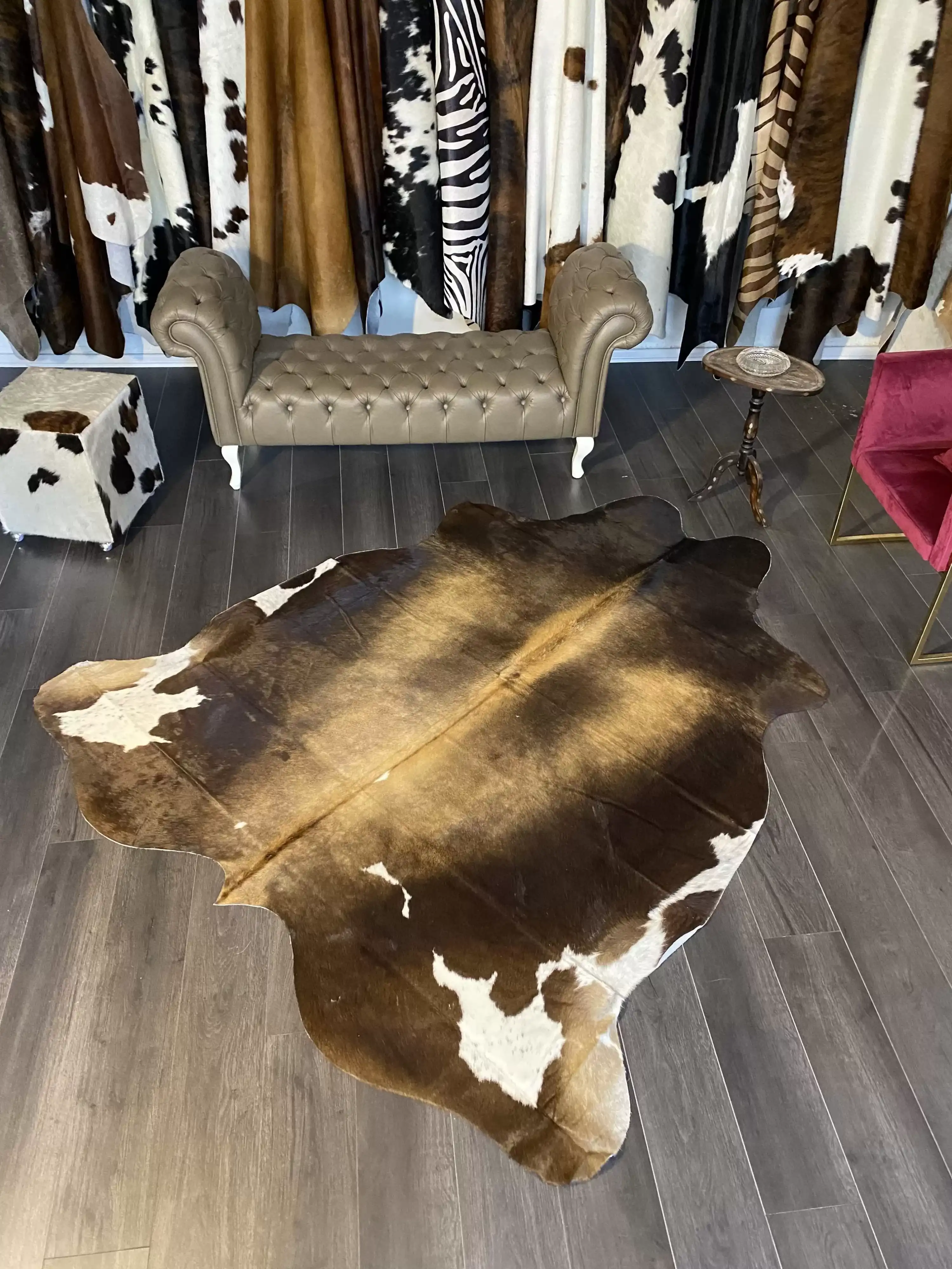 HAKİKİ DERİ DANA POSTU KAHVE - BEYAZ 200 x 230 - 0801000137