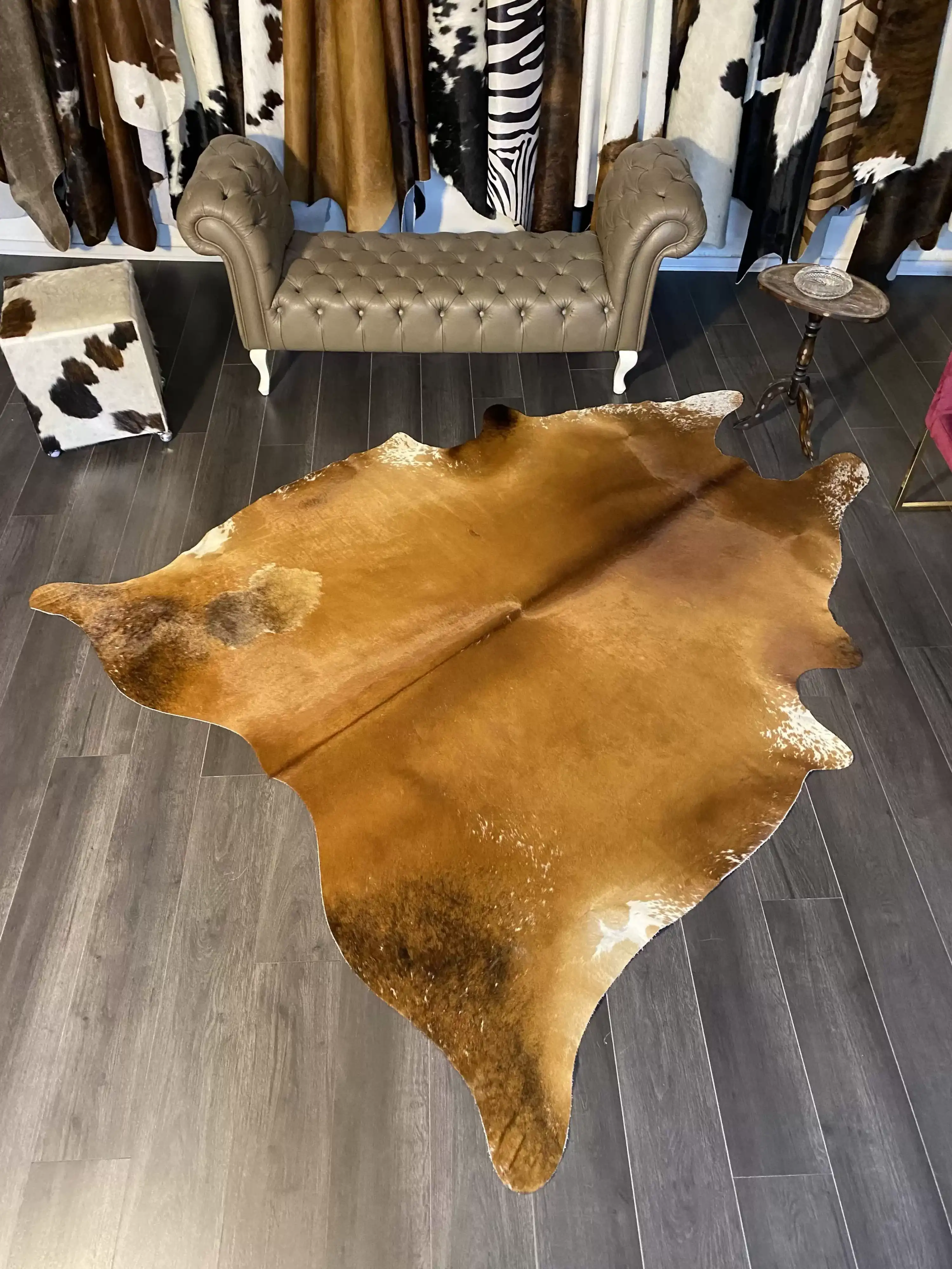 HAKİKİ DERİ DANA POSTU KAHVE - BEYAZ 210 x 255 - 0801000069