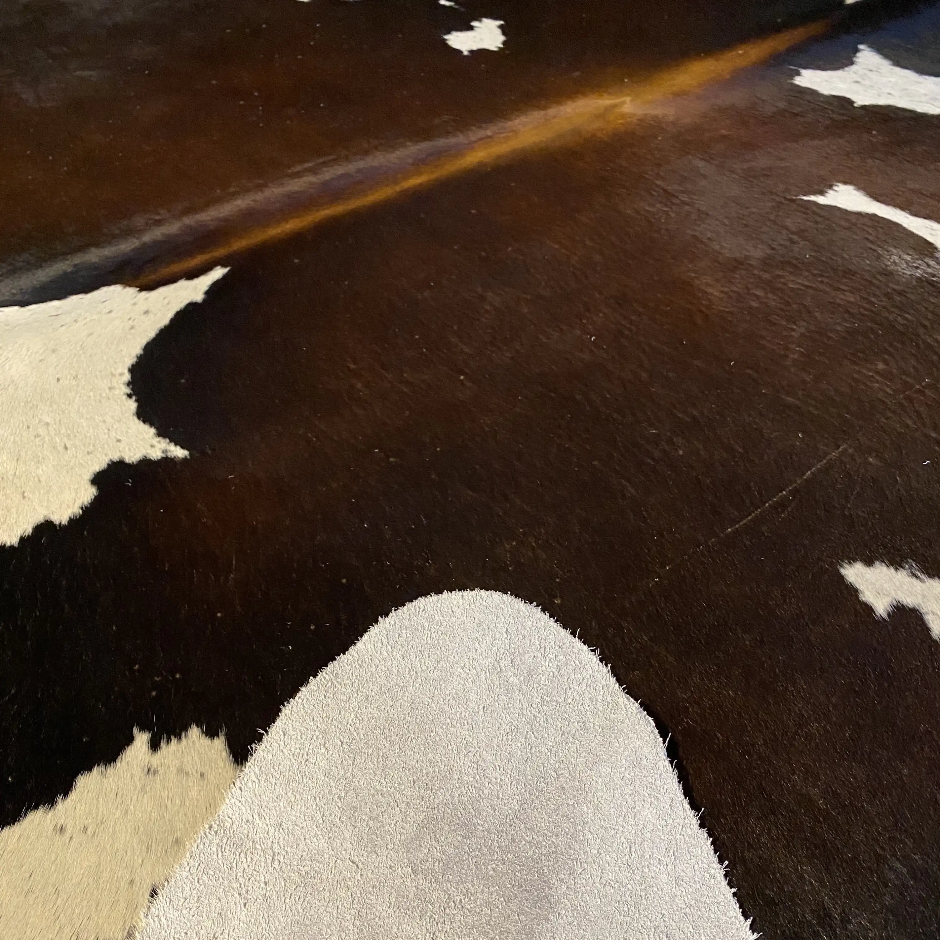 HAKİKİ DERİ DANA POSTU KAHVE - BEYAZ 215 x 225 - 0801000141