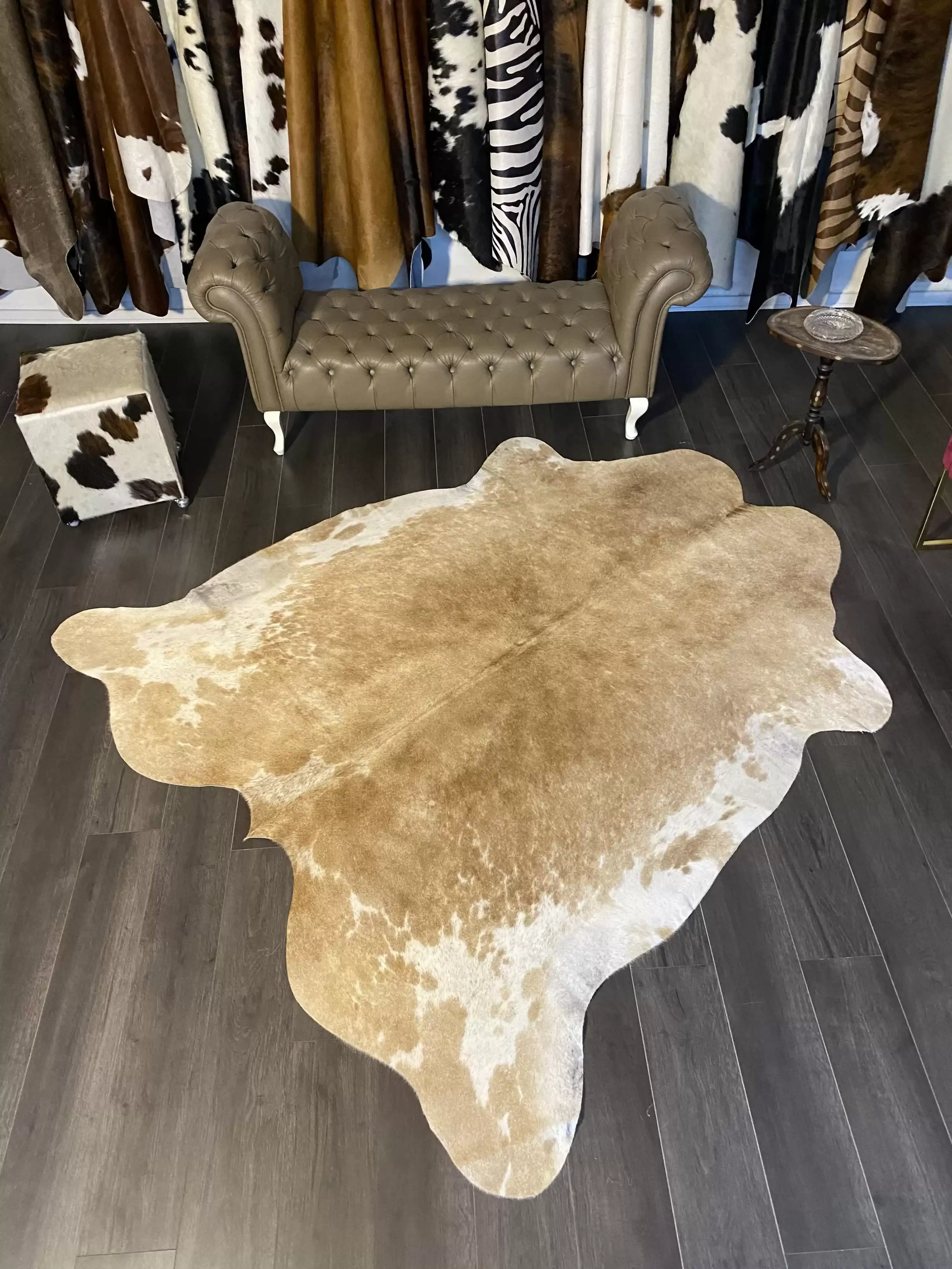 HAKİKİ DERİ DANA POSTU KAHVE - BEYAZ 215 x 230 - 0801000031