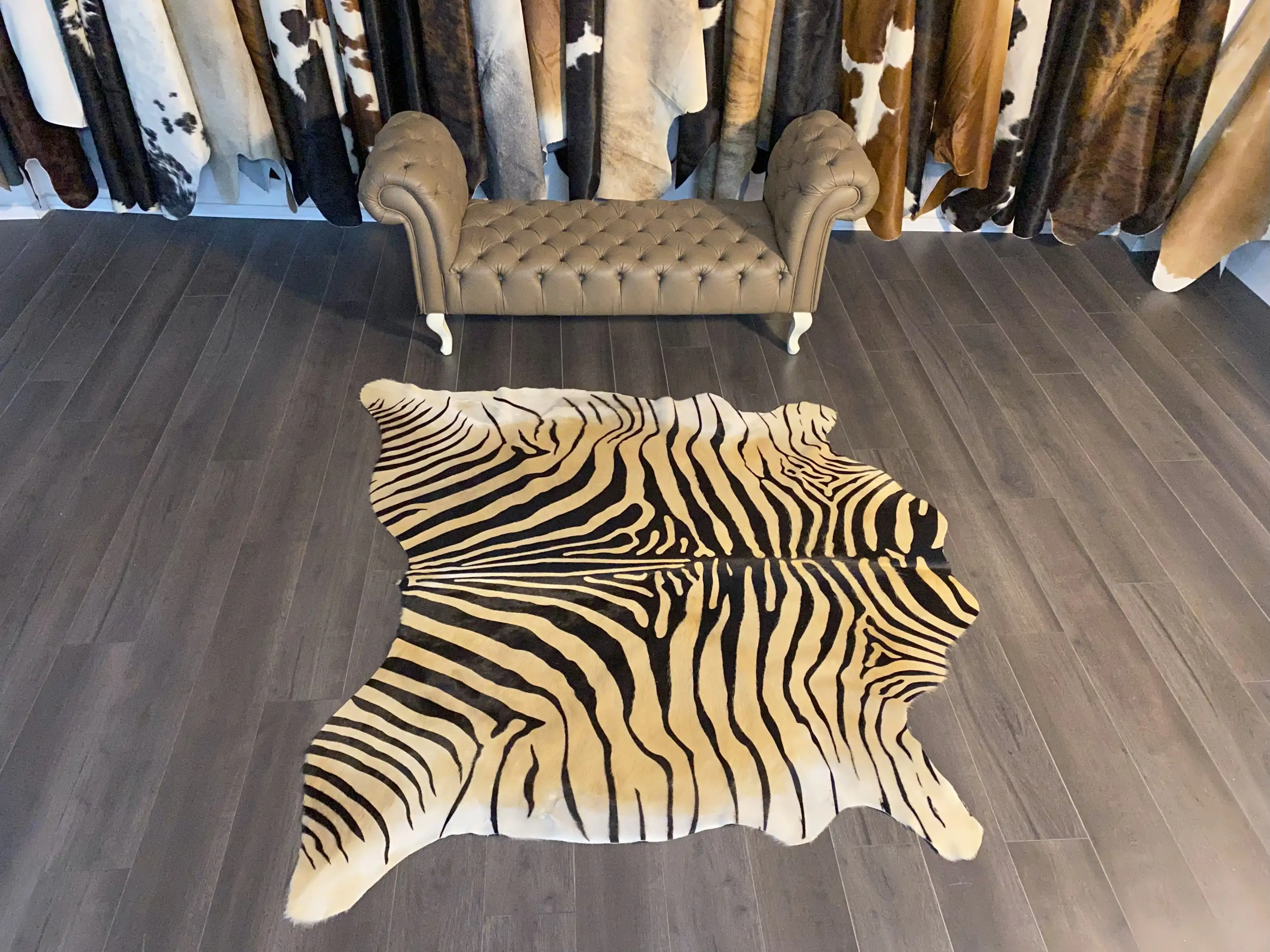 HAKİKİ DERİ DANA POSTU KAHVE ZEBRA 190 x 205 - 1101000023