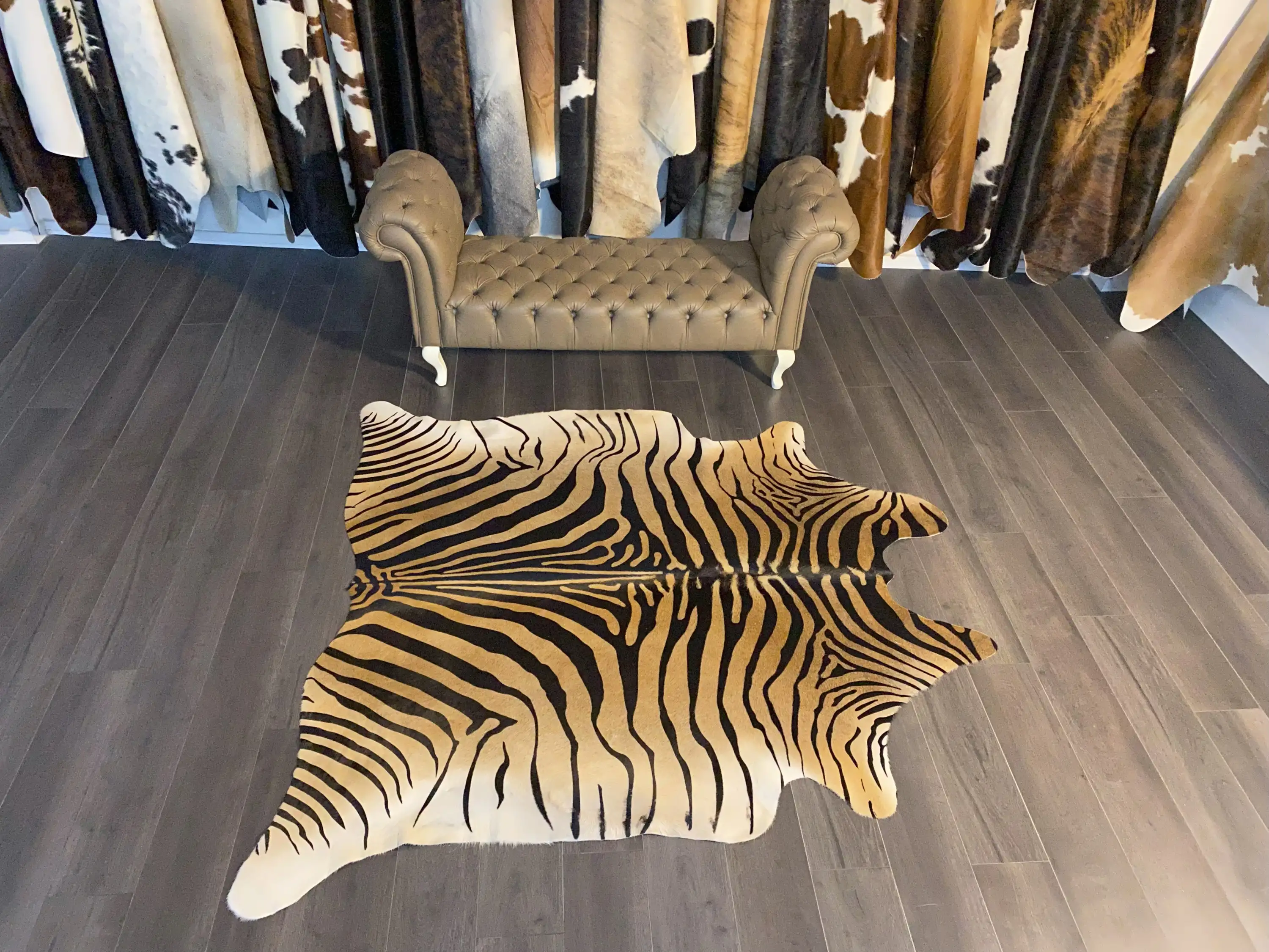 HAKİKİ DERİ DANA POSTU KAHVE ZEBRA 190 x 210 - 1101000019