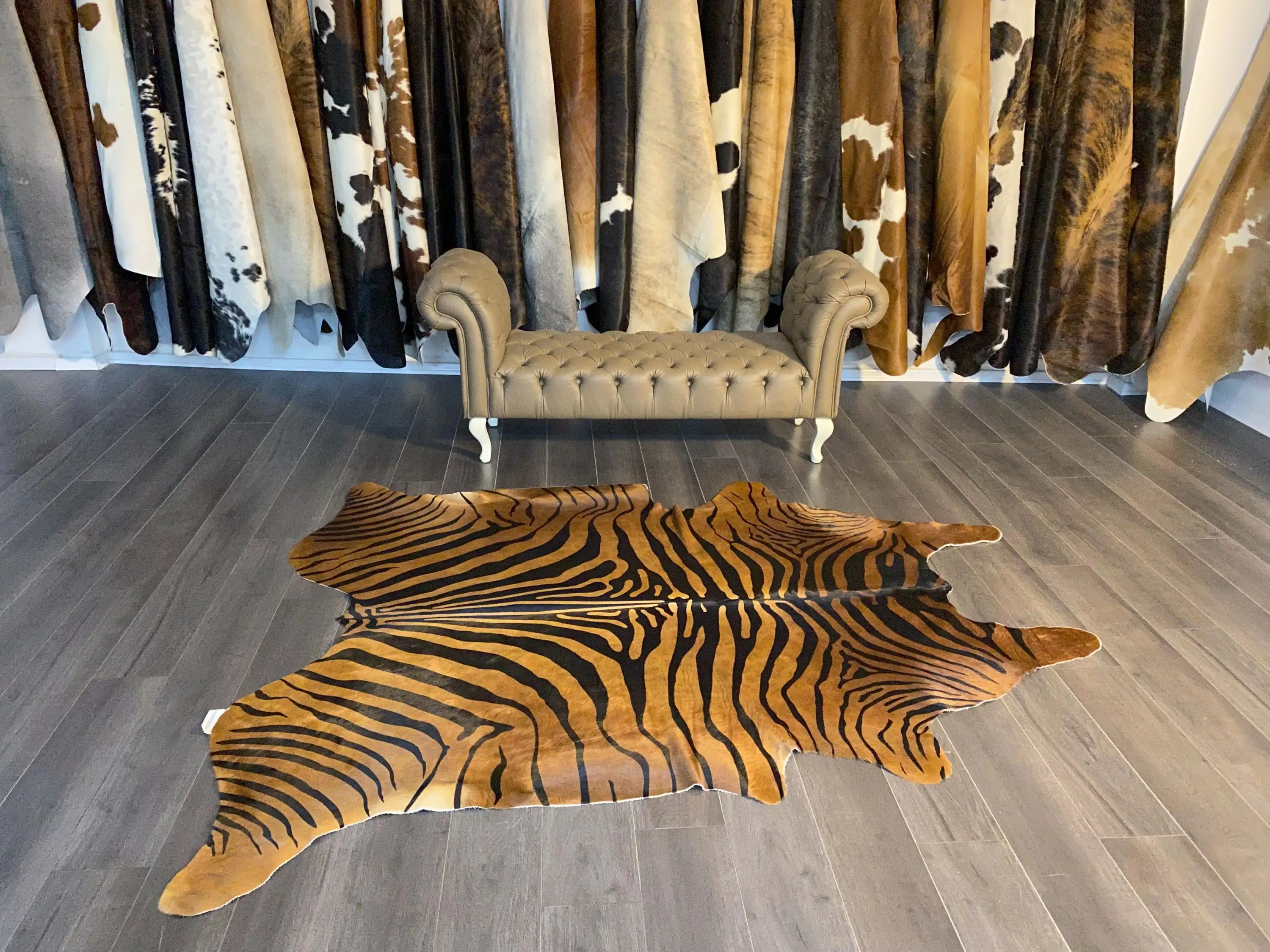 HAKİKİ DERİ DANA POSTU KAHVE ZEBRA 190 x 230 - 1101000004