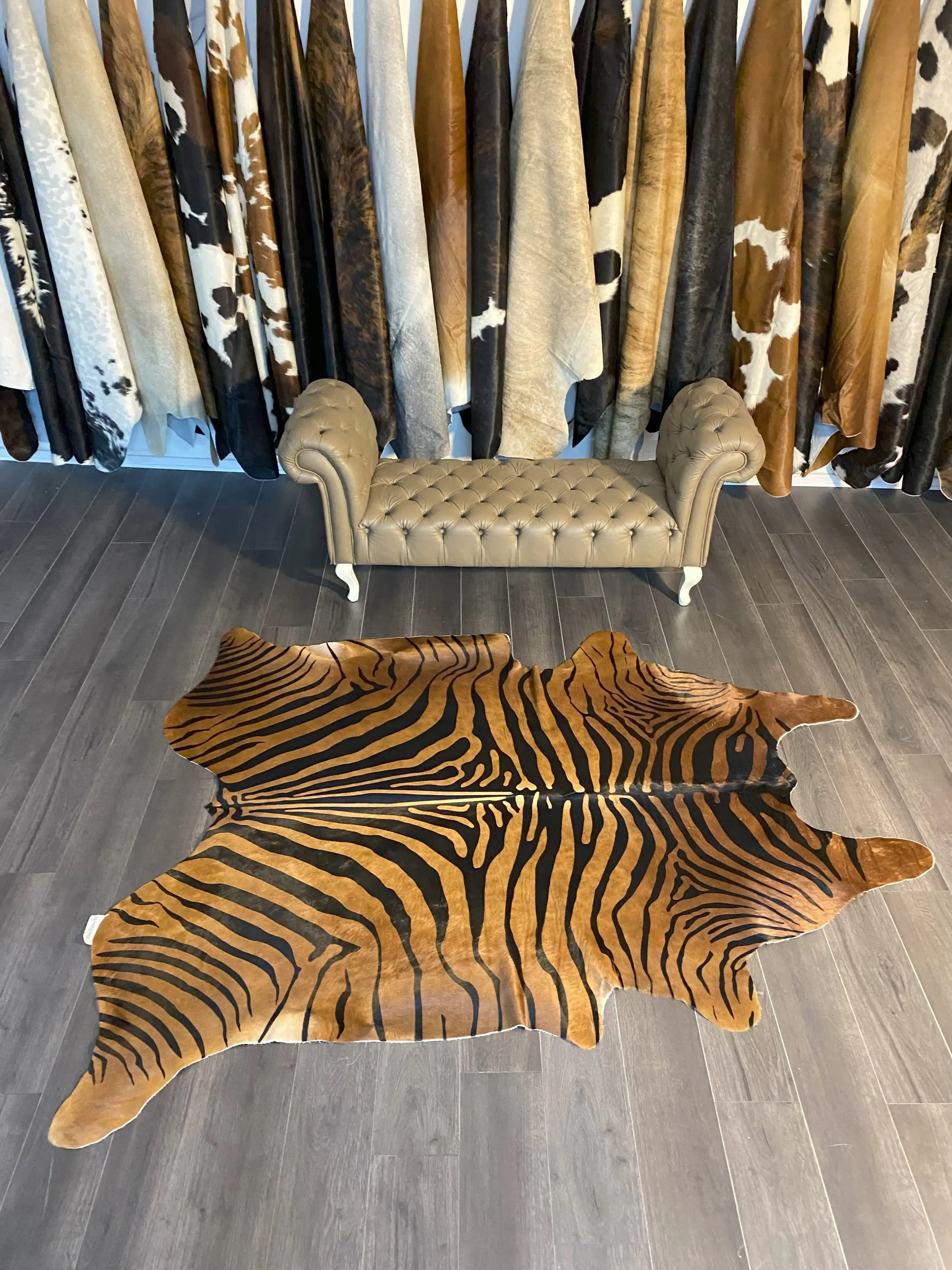 HAKİKİ DERİ DANA POSTU KAHVE ZEBRA 190 x 230 - 1101000004