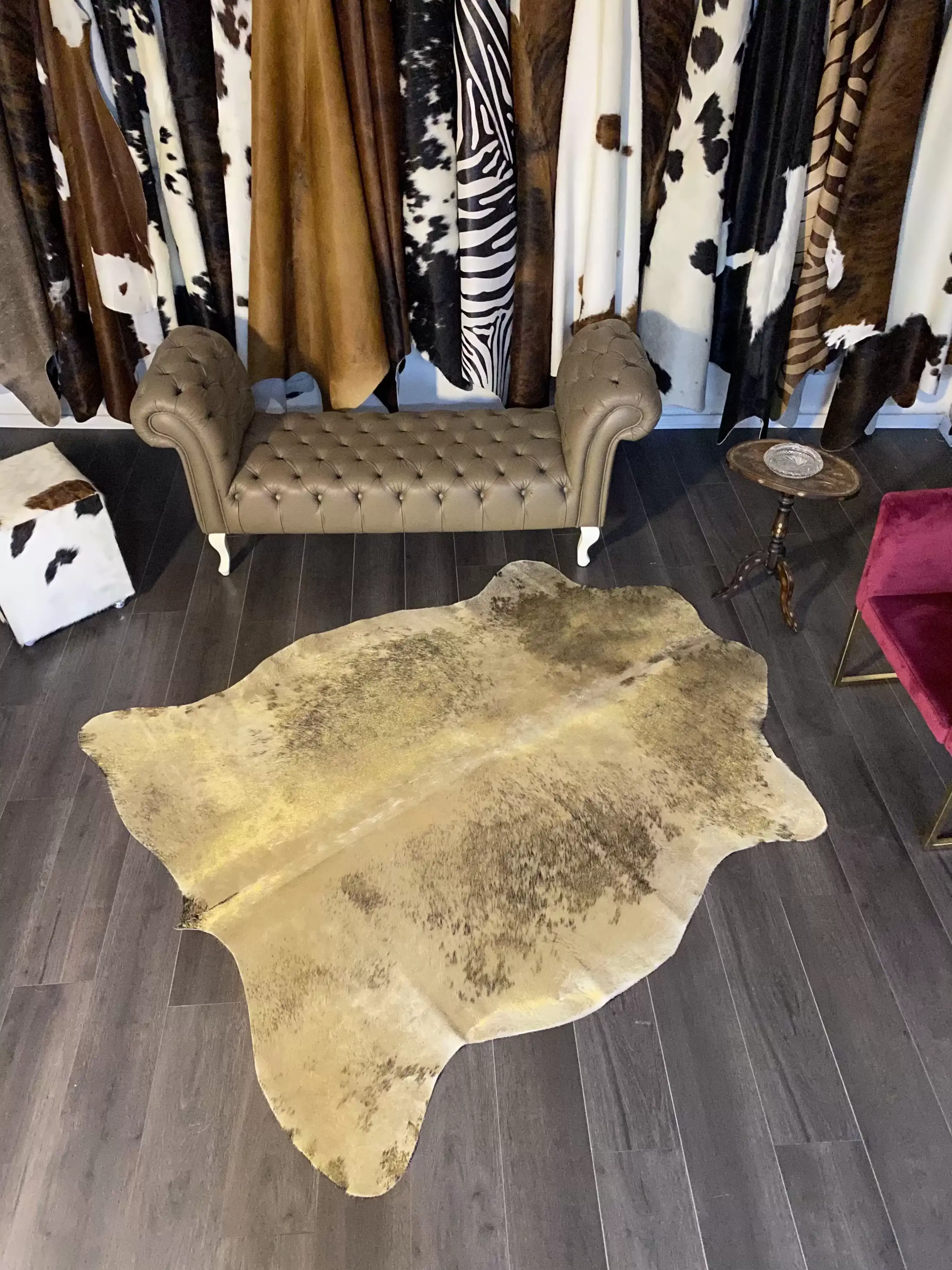 HAKİKİ DERİ DANA POSTU LAZERLİ-VARAKLI 165 x 200 - 1401000027