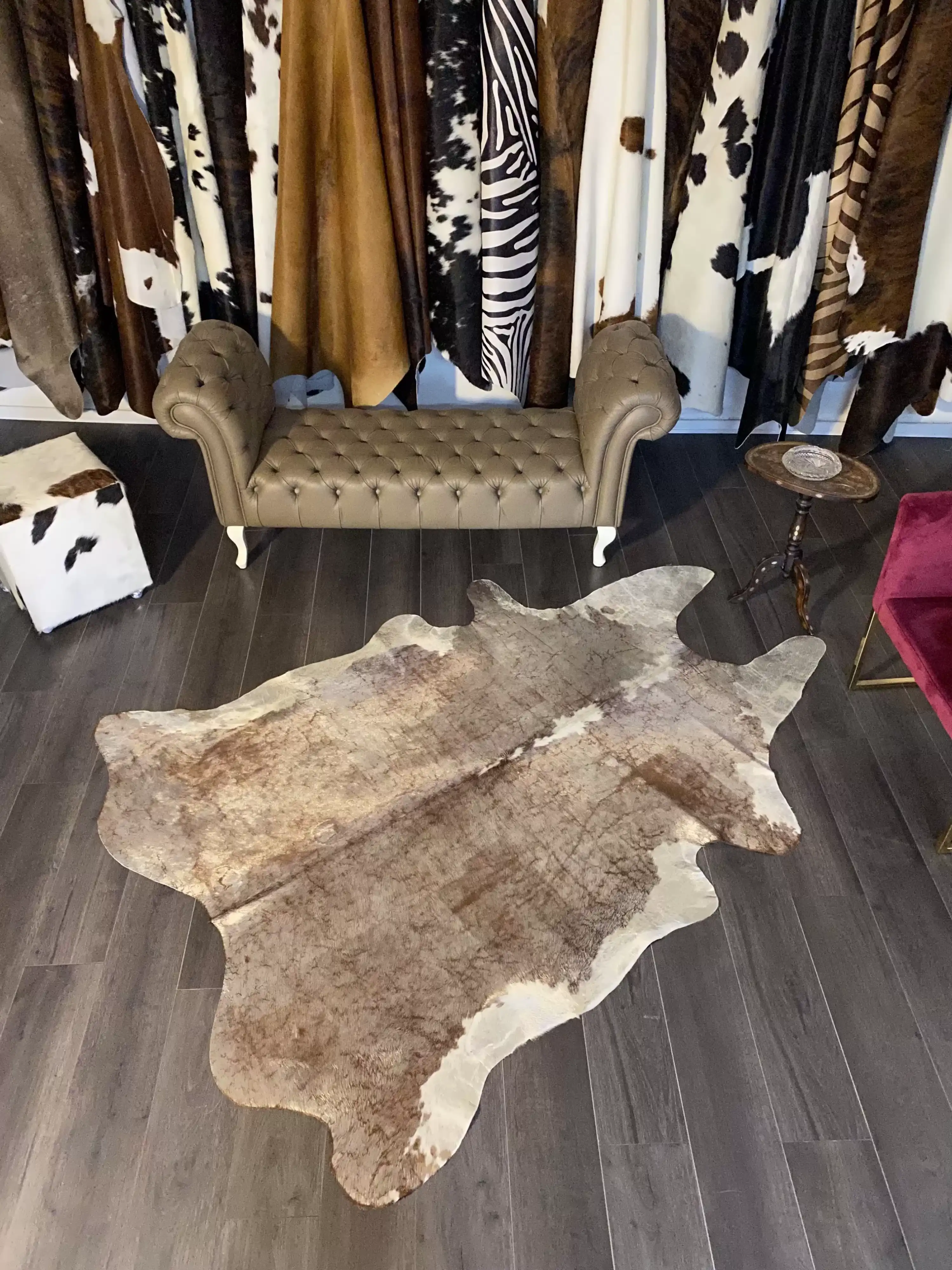 HAKİKİ DERİ DANA POSTU LAZERLİ-VARAKLI 165 x 220 - 1401000037