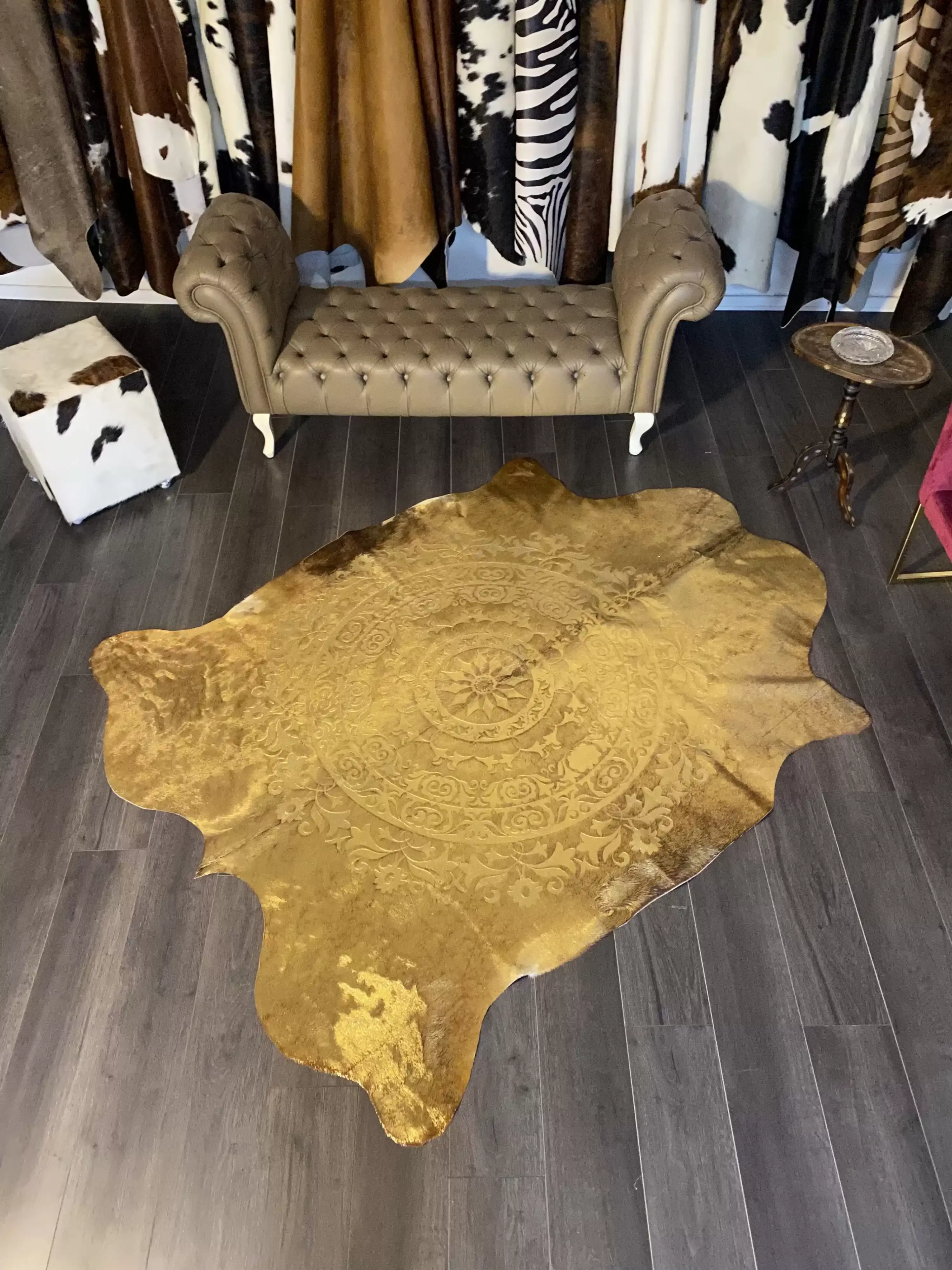 HAKİKİ DERİ DANA POSTU LAZERLİ-VARAKLI 170 x 210 - 1401000018