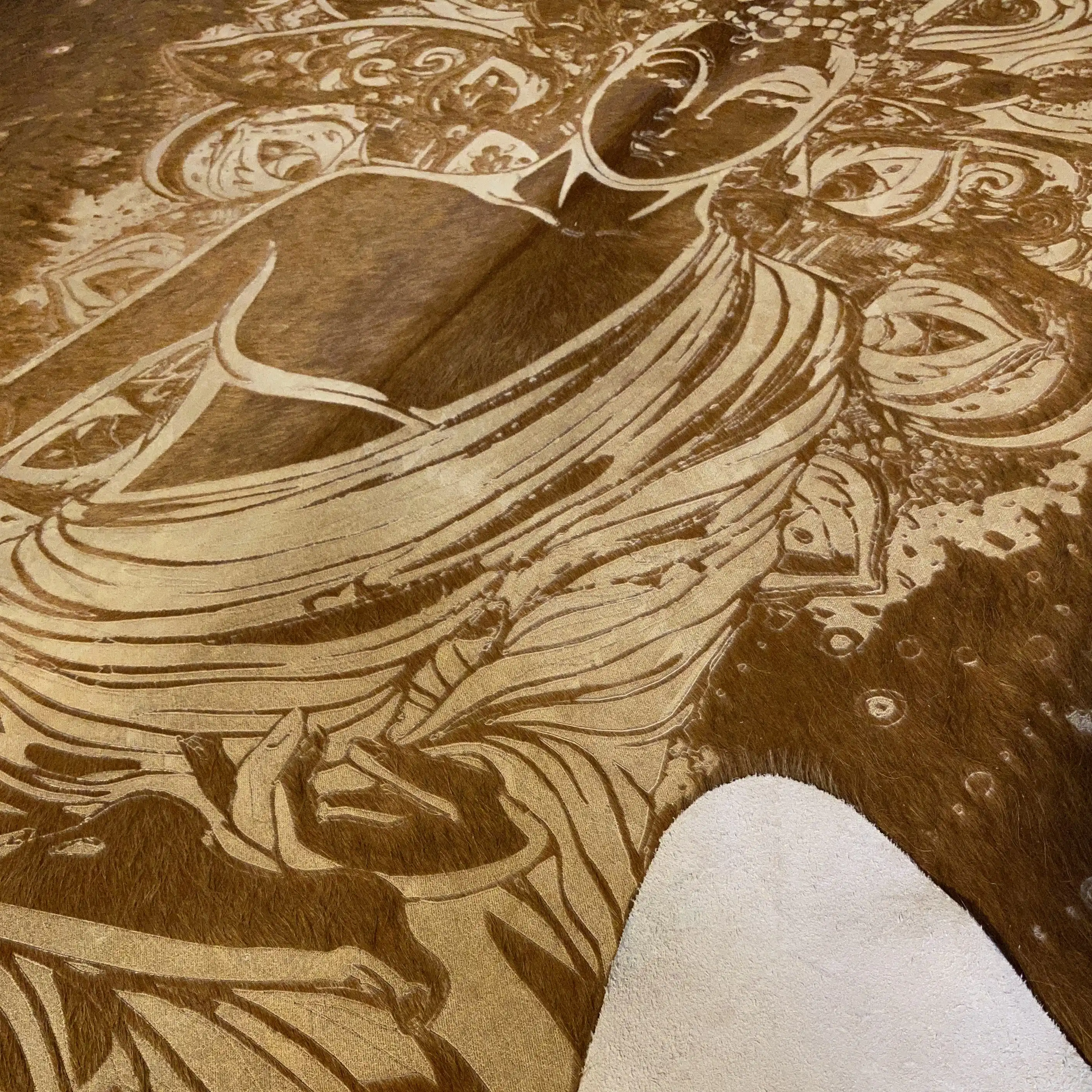 HAKİKİ DERİ DANA POSTU LAZERLİ-VARAKLI 175 x 215 - 1401000019