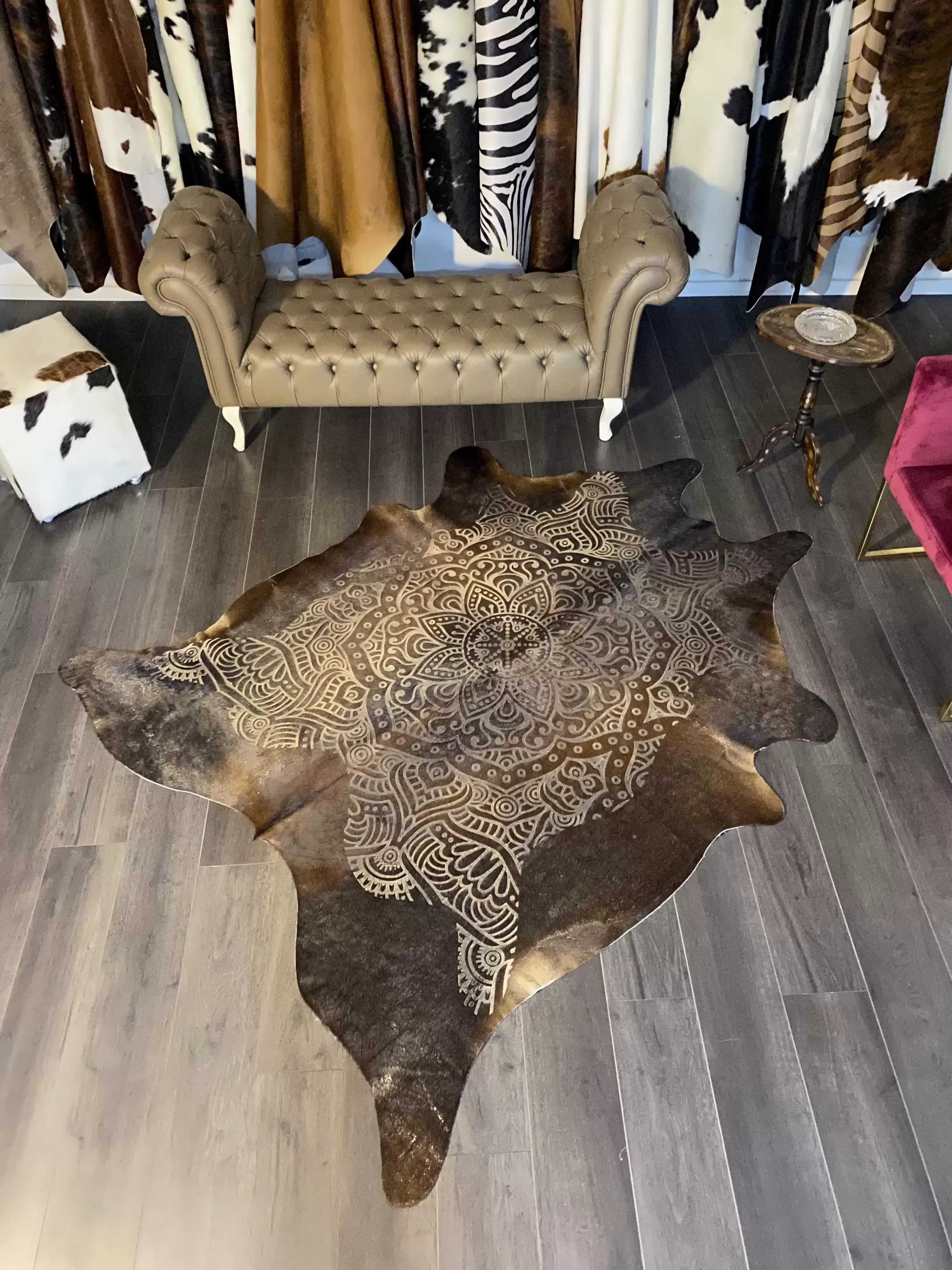 HAKİKİ DERİ DANA POSTU LAZERLİ-VARAKLI 175 x 220 - 1401000025