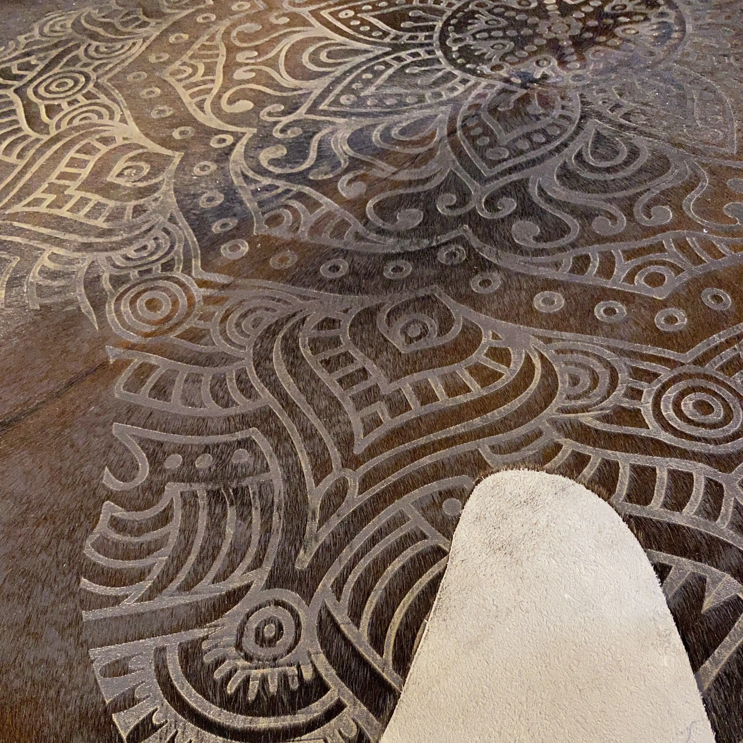 HAKİKİ DERİ DANA POSTU LAZERLİ-VARAKLI 175 x 220 - 1401000025