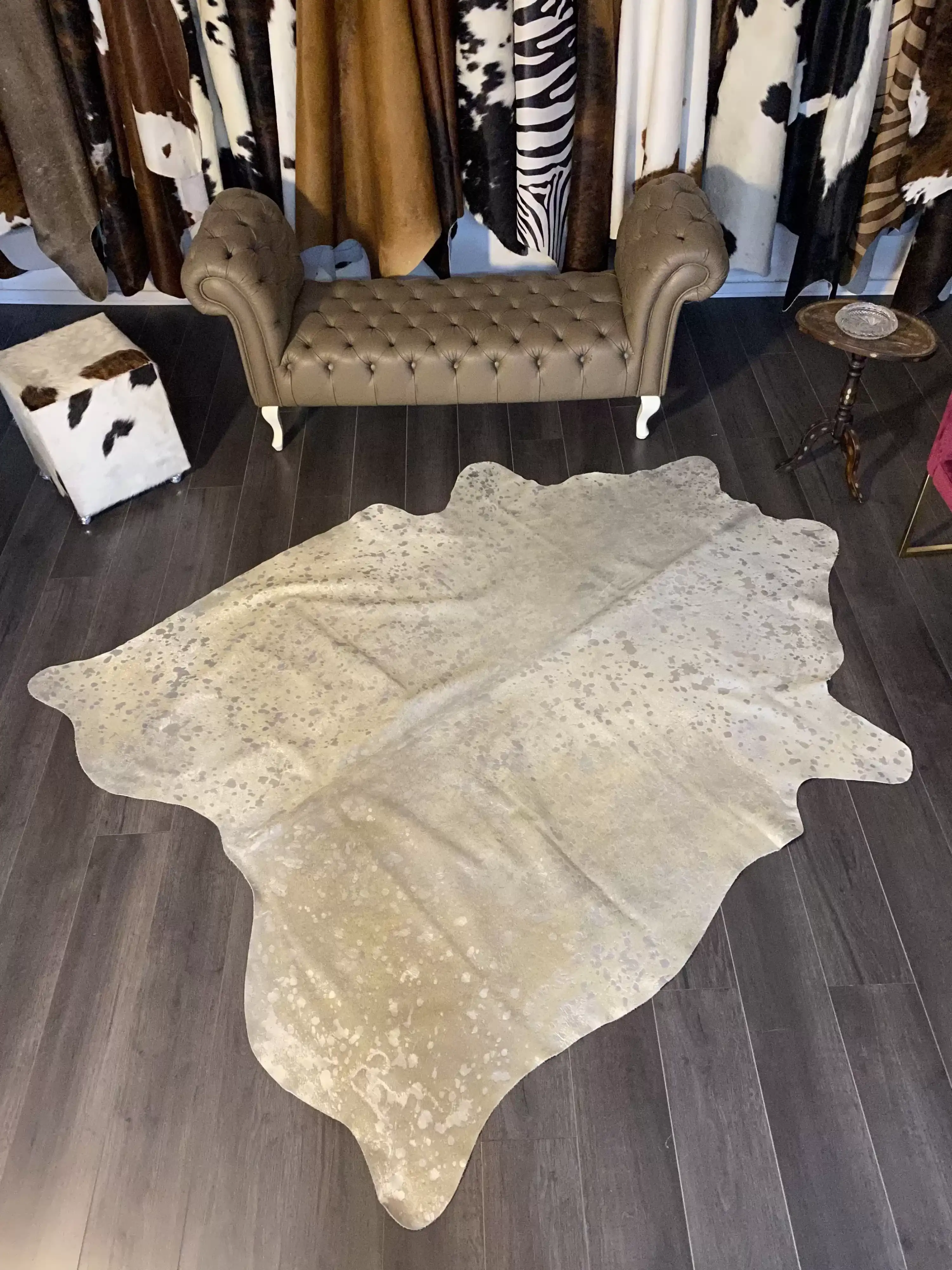 HAKİKİ DERİ DANA POSTU LAZERLİ-VARAKLI 185 x 230 - 1401000044