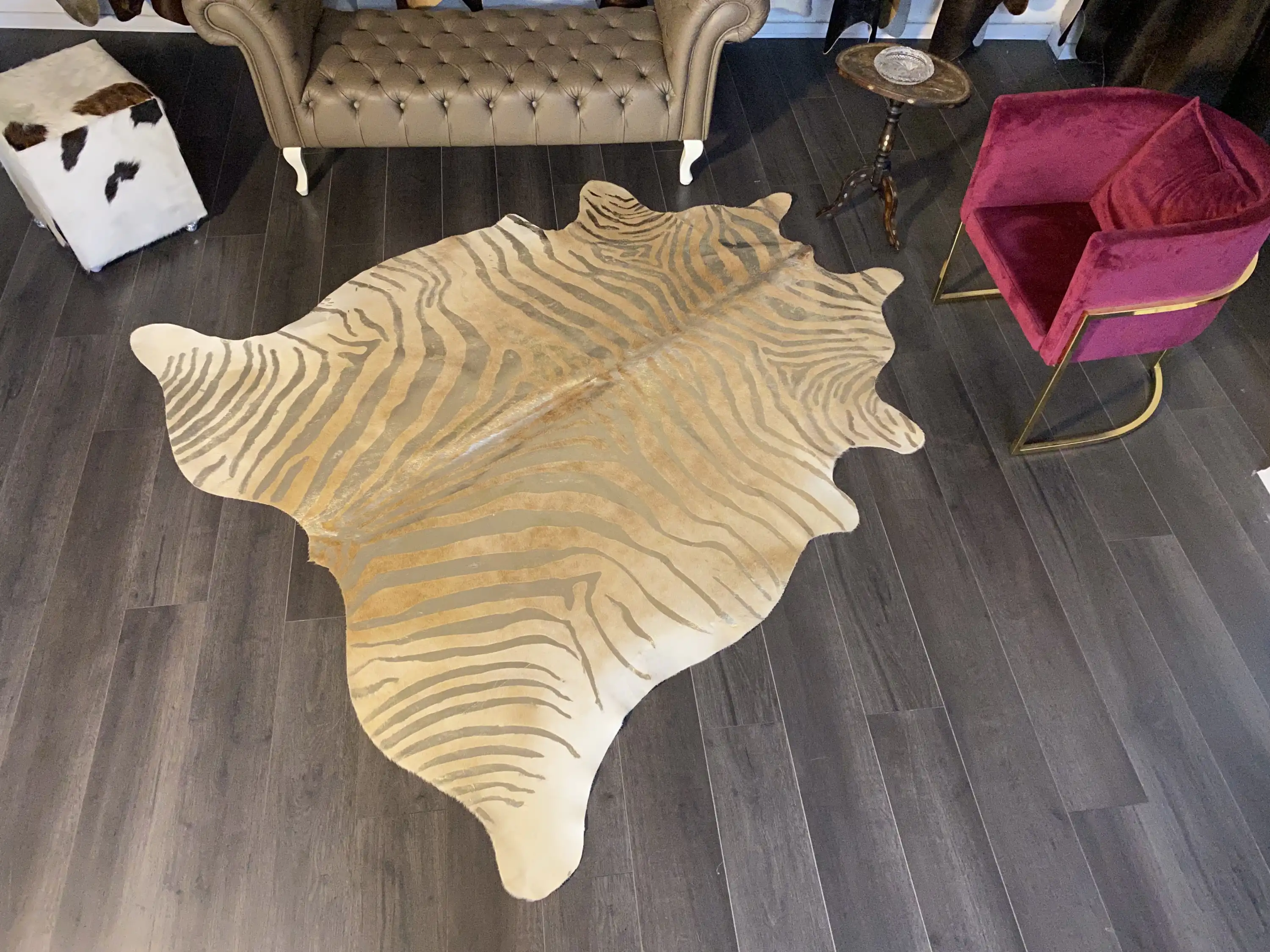 HAKİKİ DERİ DANA POSTU LAZERLİ-VARAKLI 205 x 220 - 1401000017