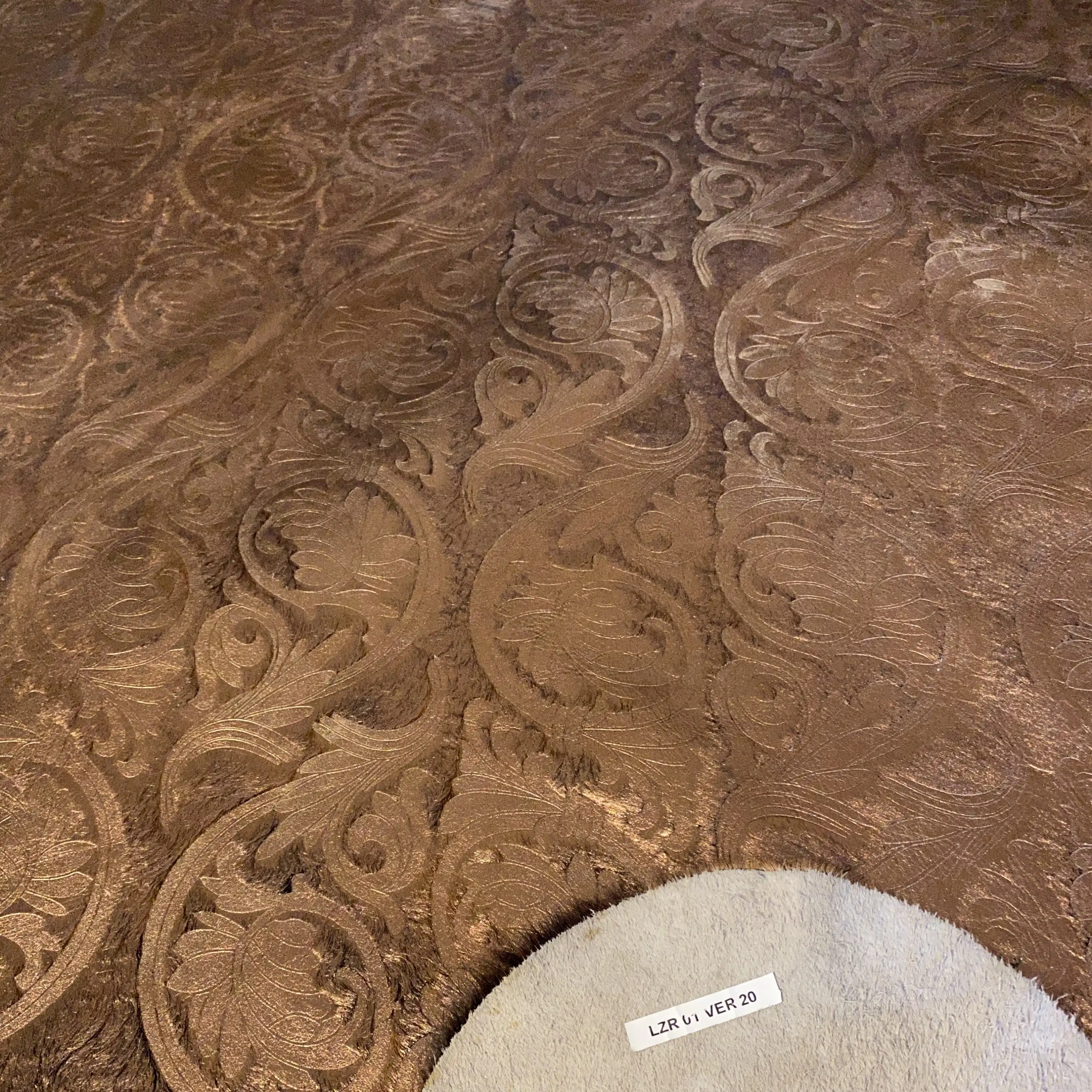 HAKİKİ DERİ DANA POSTU LAZERLİ-VARAKLI 205 x 225 - 1401000008