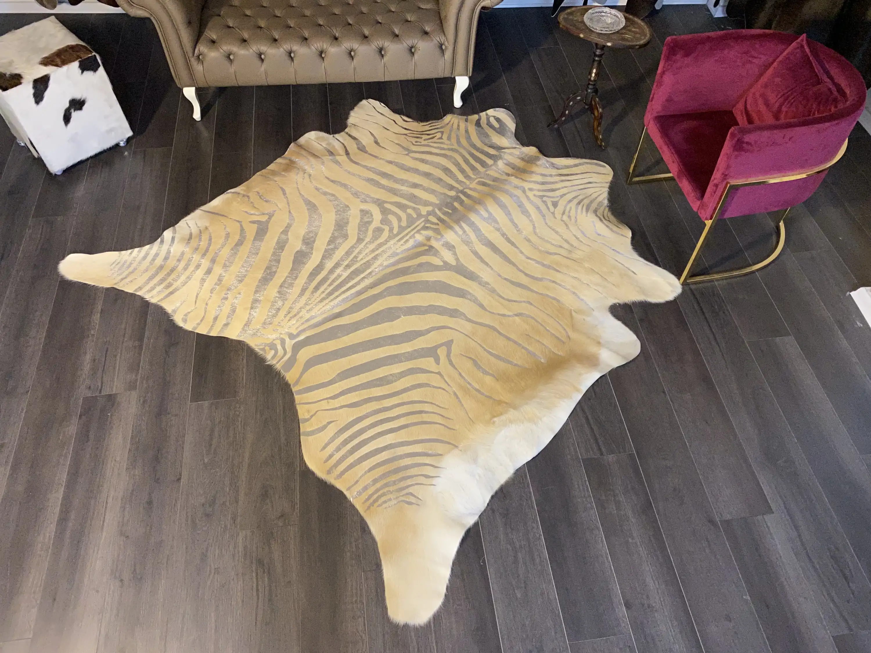 HAKİKİ DERİ DANA POSTU LAZERLİ-VARAKLI 205 x 225 - 1401000023