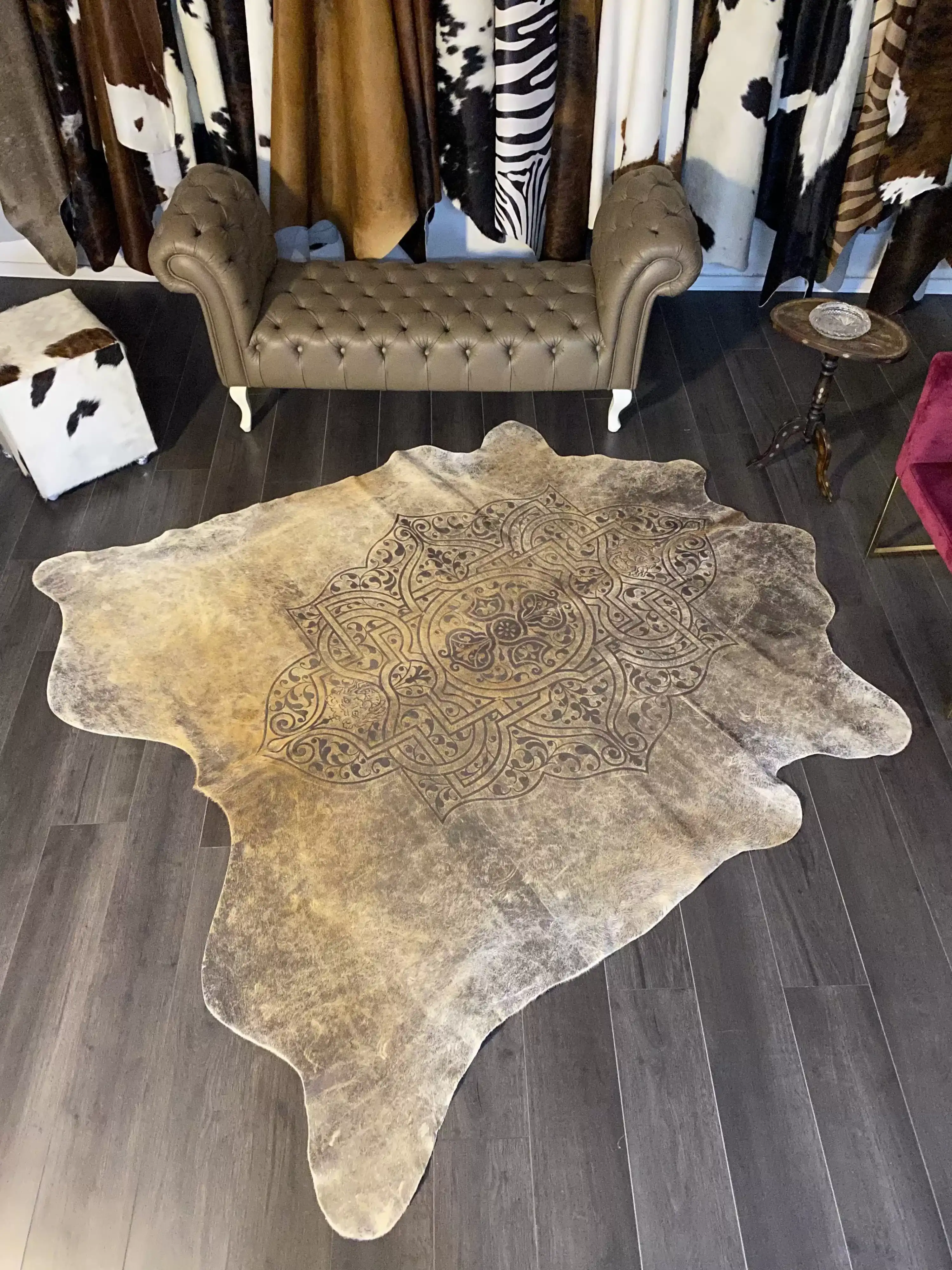 HAKİKİ DERİ DANA POSTU LAZERLİ-VARAKLI 215 x 230 - 1401000003