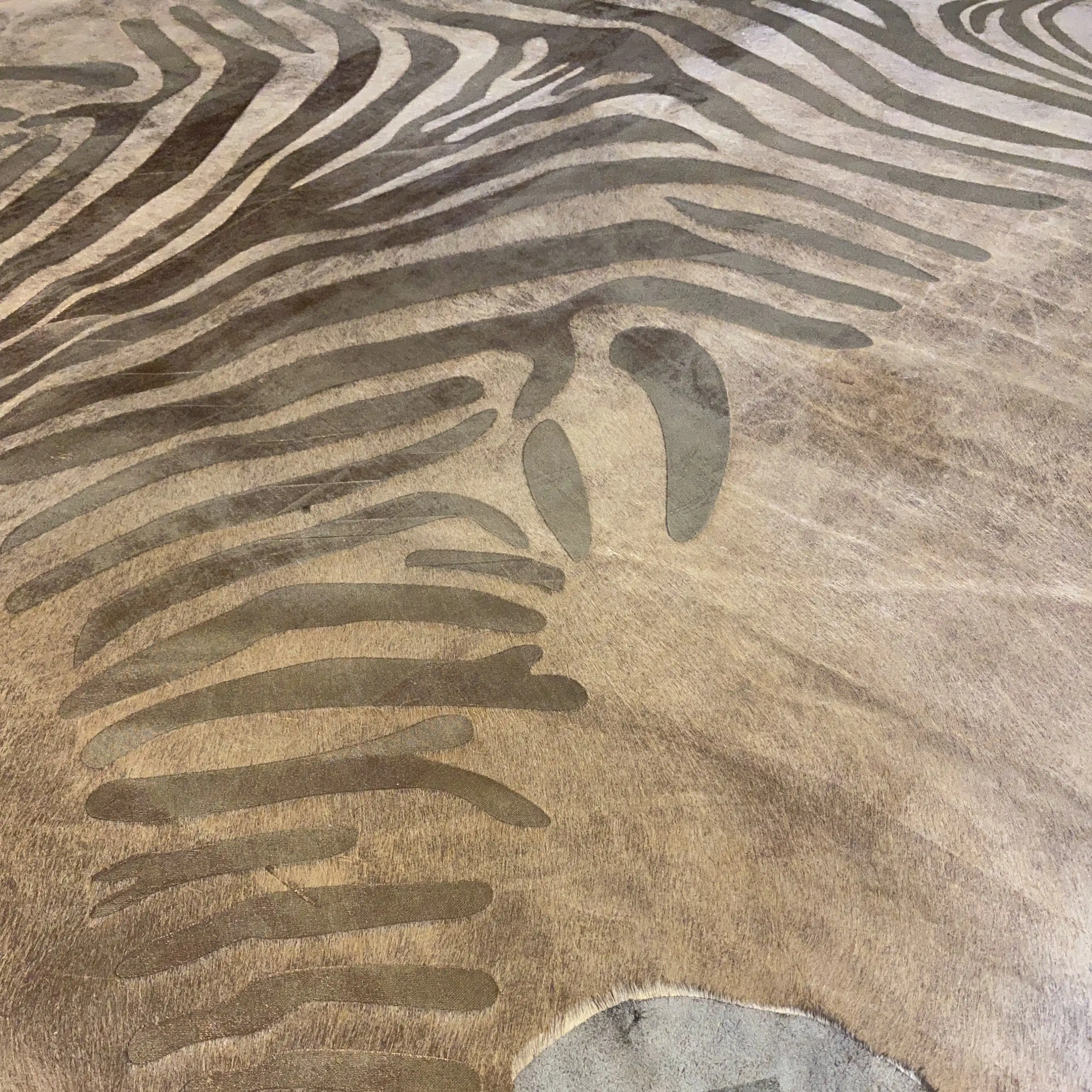 HAKİKİ DERİ DANA POSTU LAZERLİ-VARAKLI 220 x 235 - 1401000031