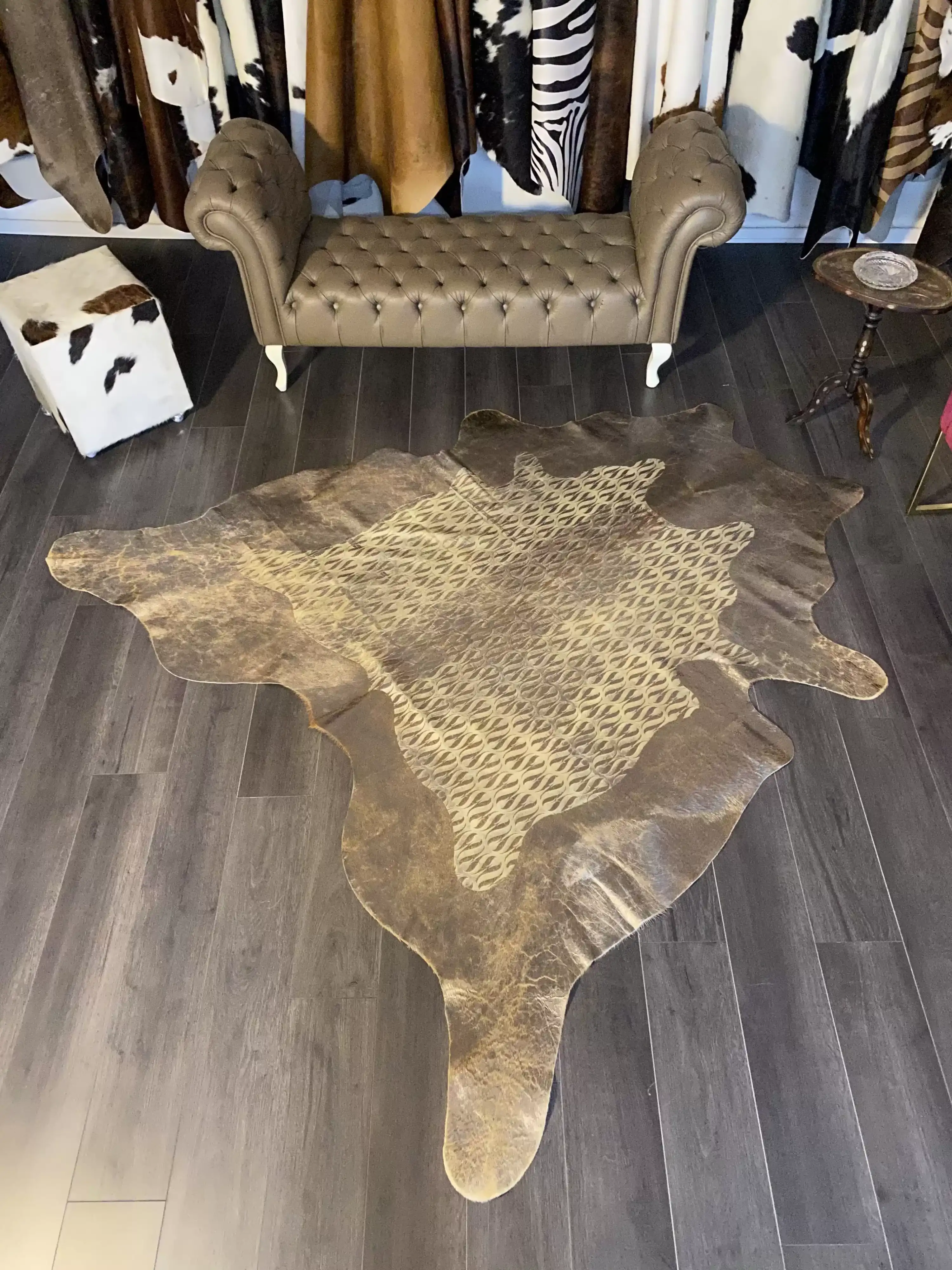 HAKİKİ DERİ DANA POSTU LAZERLİ-VARAKLI 225 x 230 - 1401000011