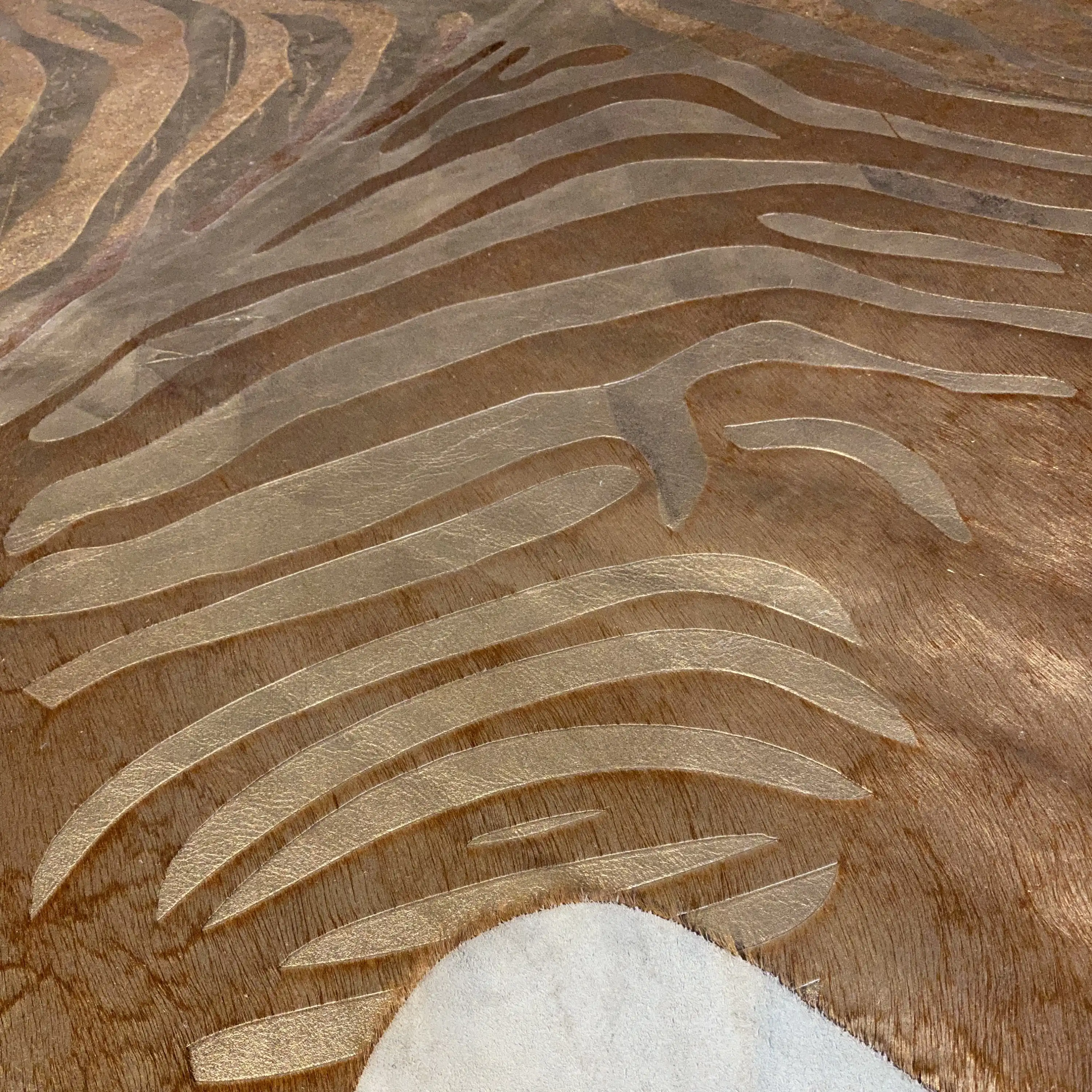 HAKİKİ DERİ DANA POSTU LAZERLİ-VARAKLI 225 x 245 - 1401000039