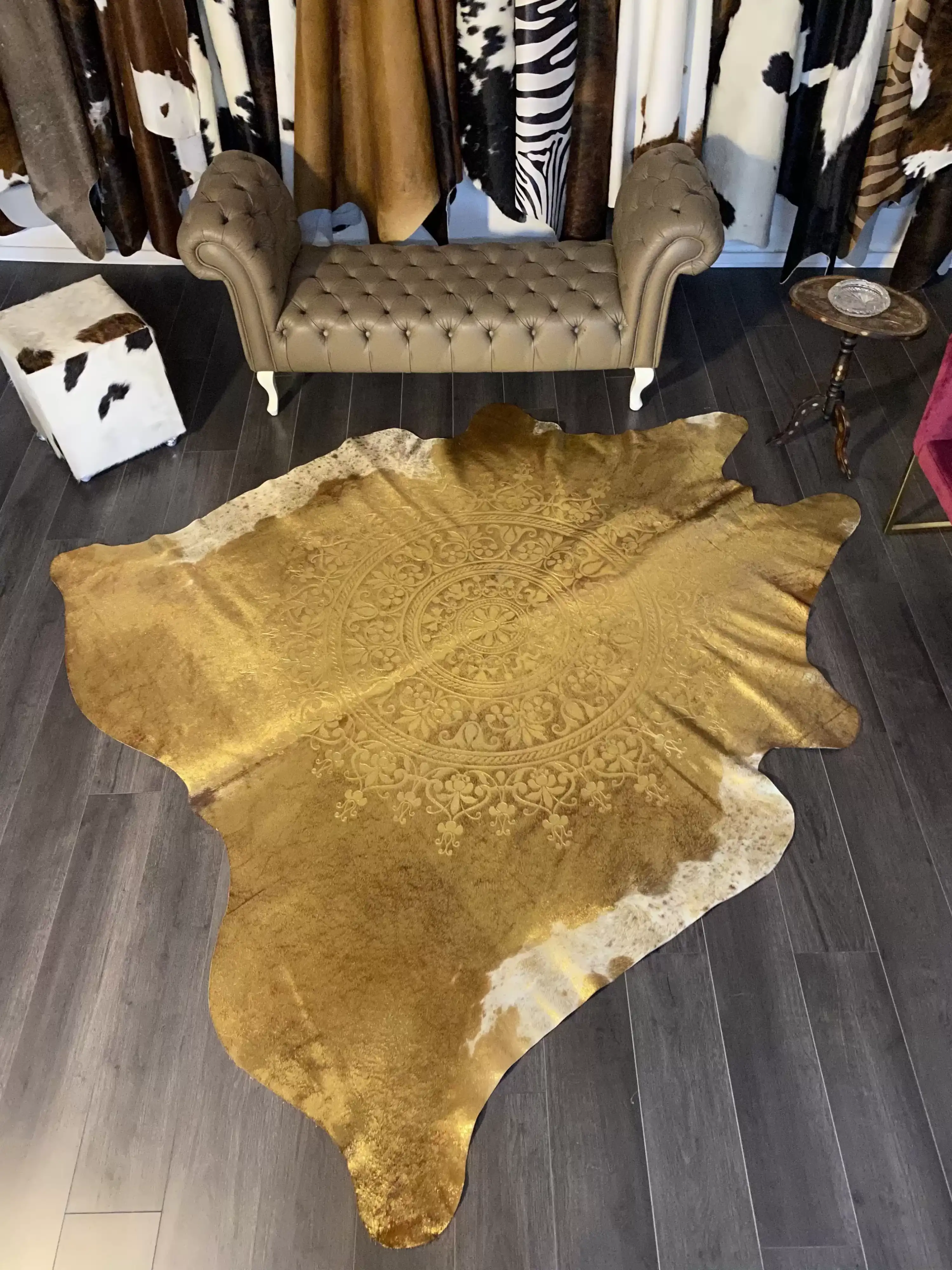 HAKİKİ DERİ DANA POSTU LAZERLİ-VARAKLI 225 x 250 - 1401000035