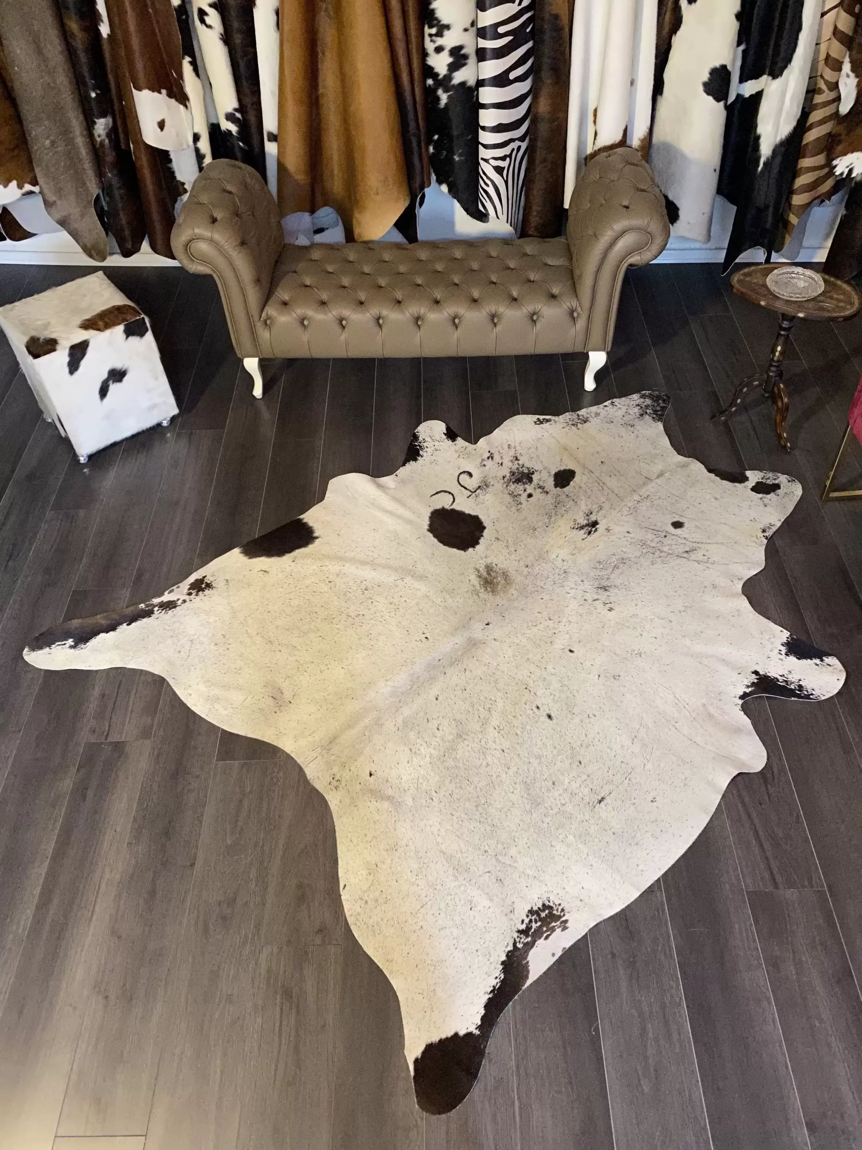 HAKİKİ DERİ DANA POSTU MİNİK BENEK 180 x 225 - 0601000006