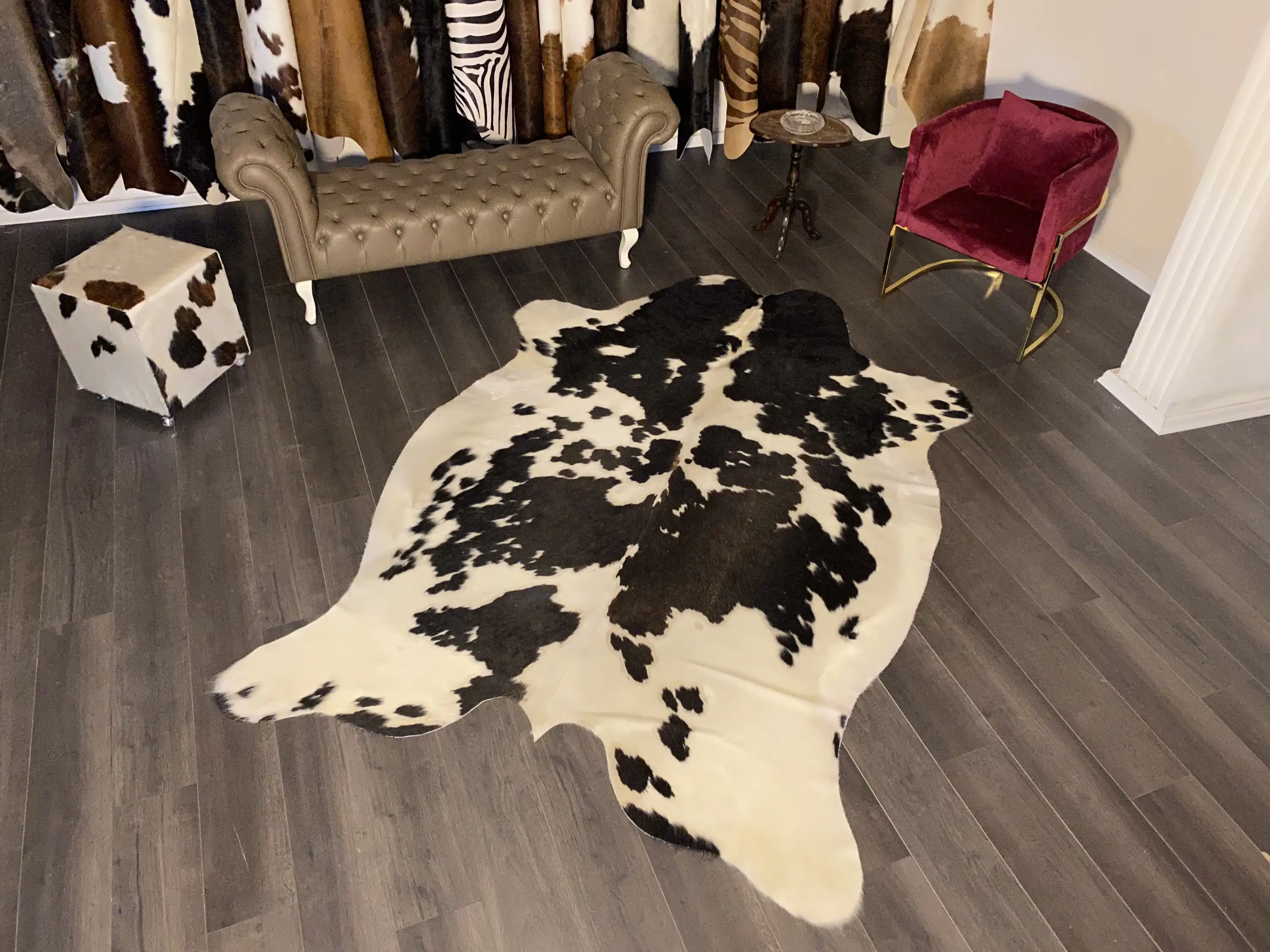 HAKİKİ DERİ DANA POSTU SİYAH - BEYAZ 170 x 260 - 0701000063