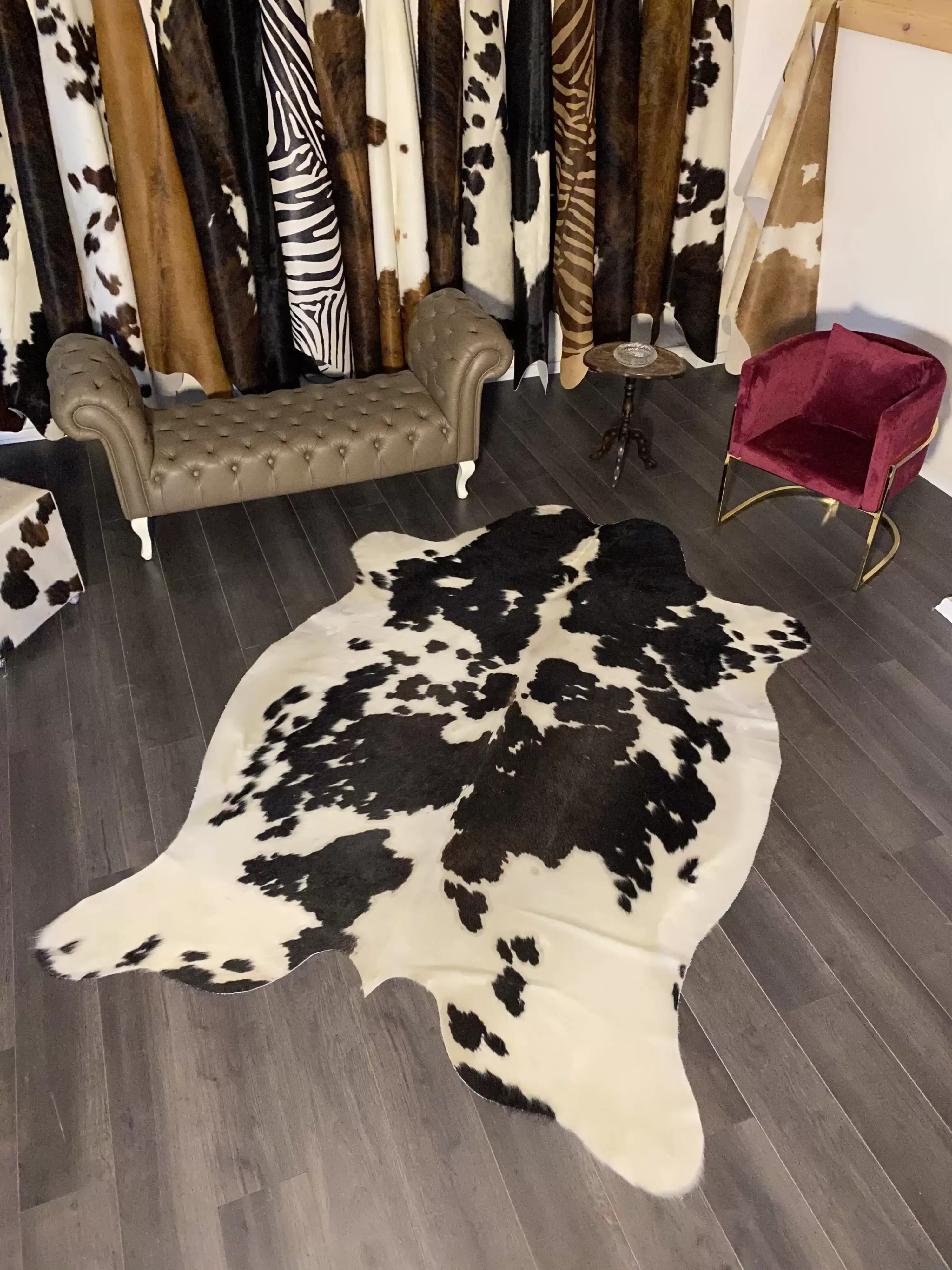 HAKİKİ DERİ DANA POSTU SİYAH - BEYAZ 170 x 260 - 0701000063