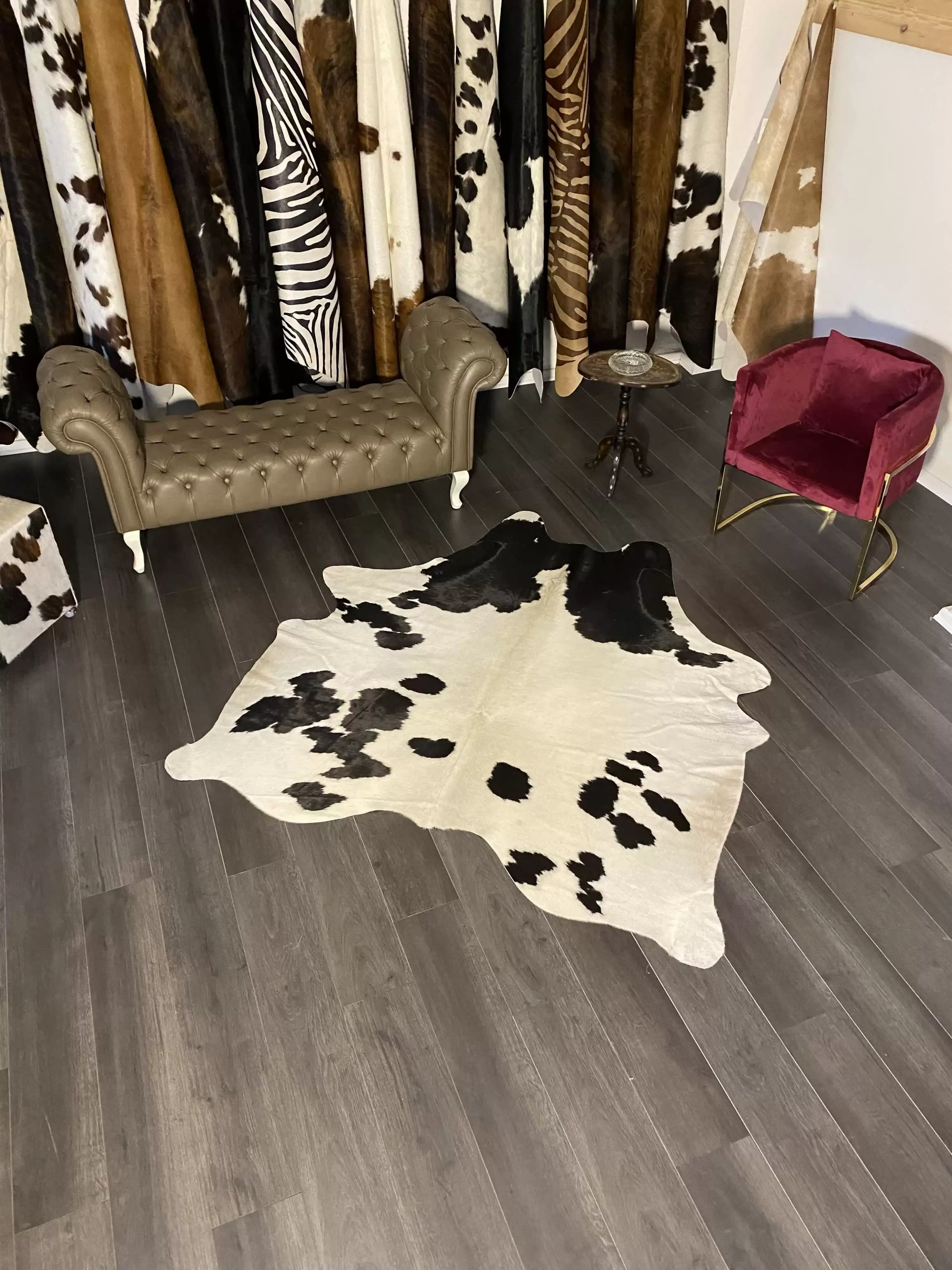 HAKİKİ DERİ DANA POSTU SİYAH - BEYAZ 175 x 190 - 0701000037