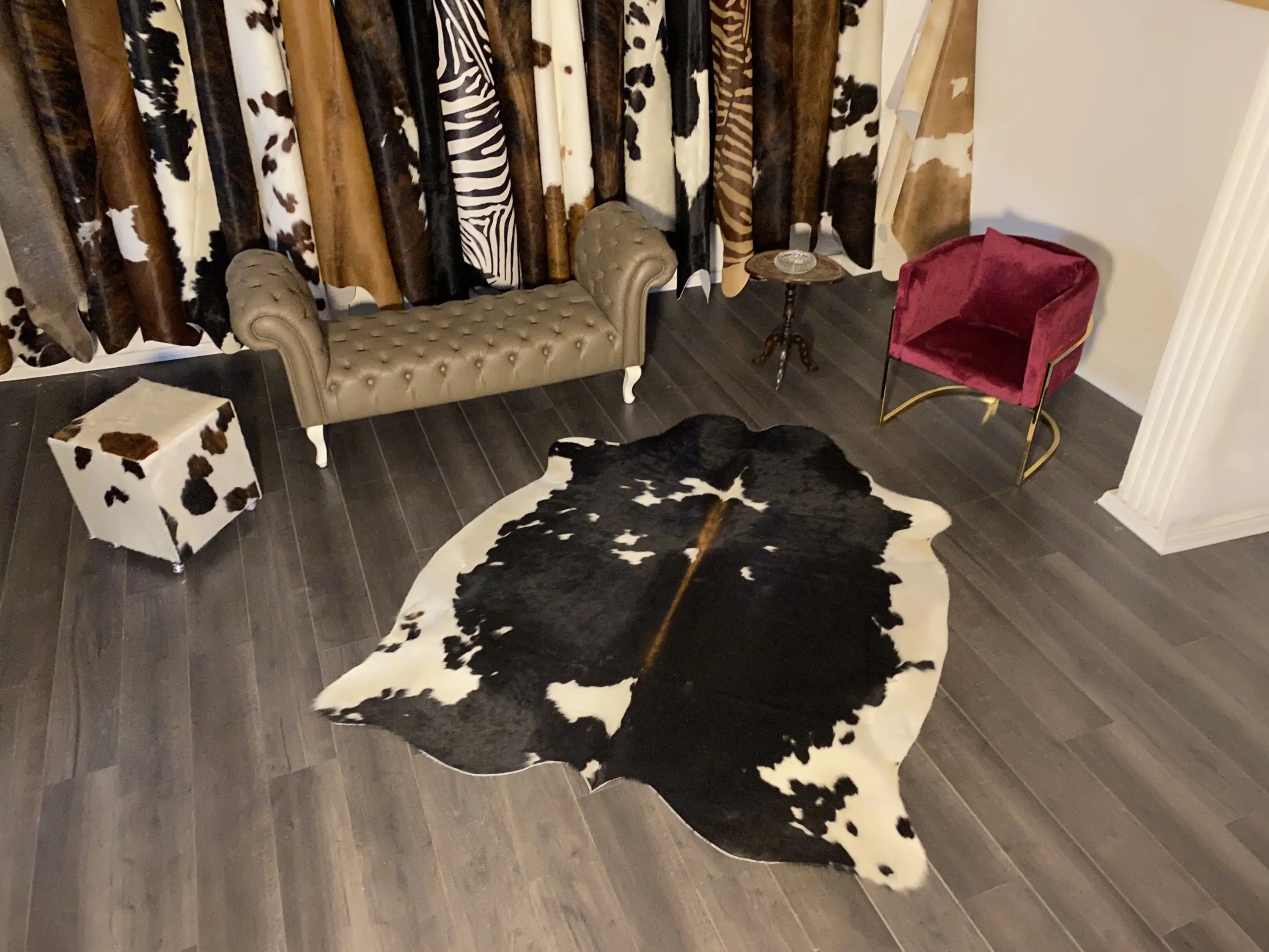 HAKİKİ DERİ DANA POSTU SİYAH - BEYAZ 175 x 210 - 0701000062