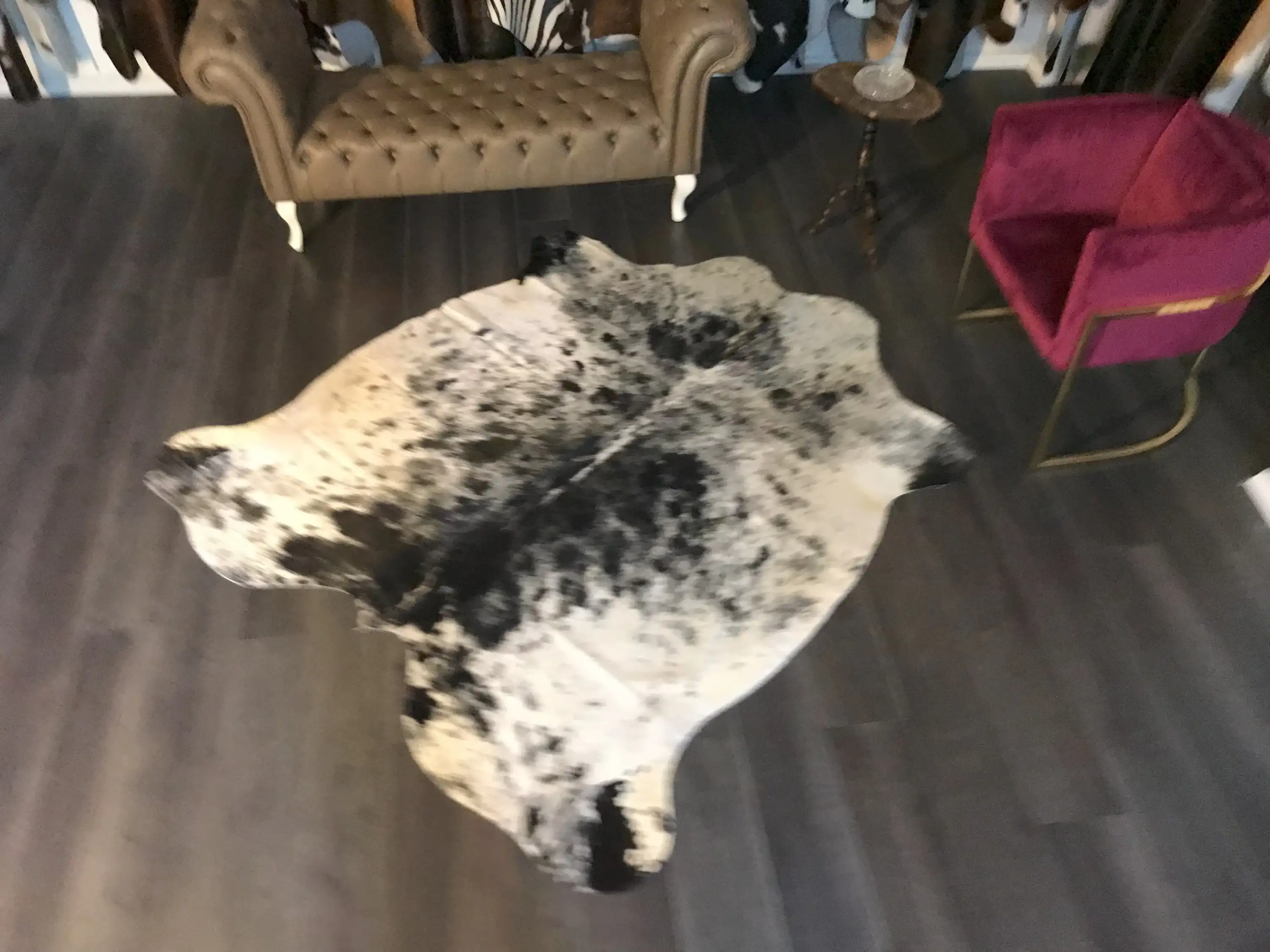 HAKİKİ DERİ DANA POSTU SİYAH - BEYAZ 180 x 205 - 0701000203