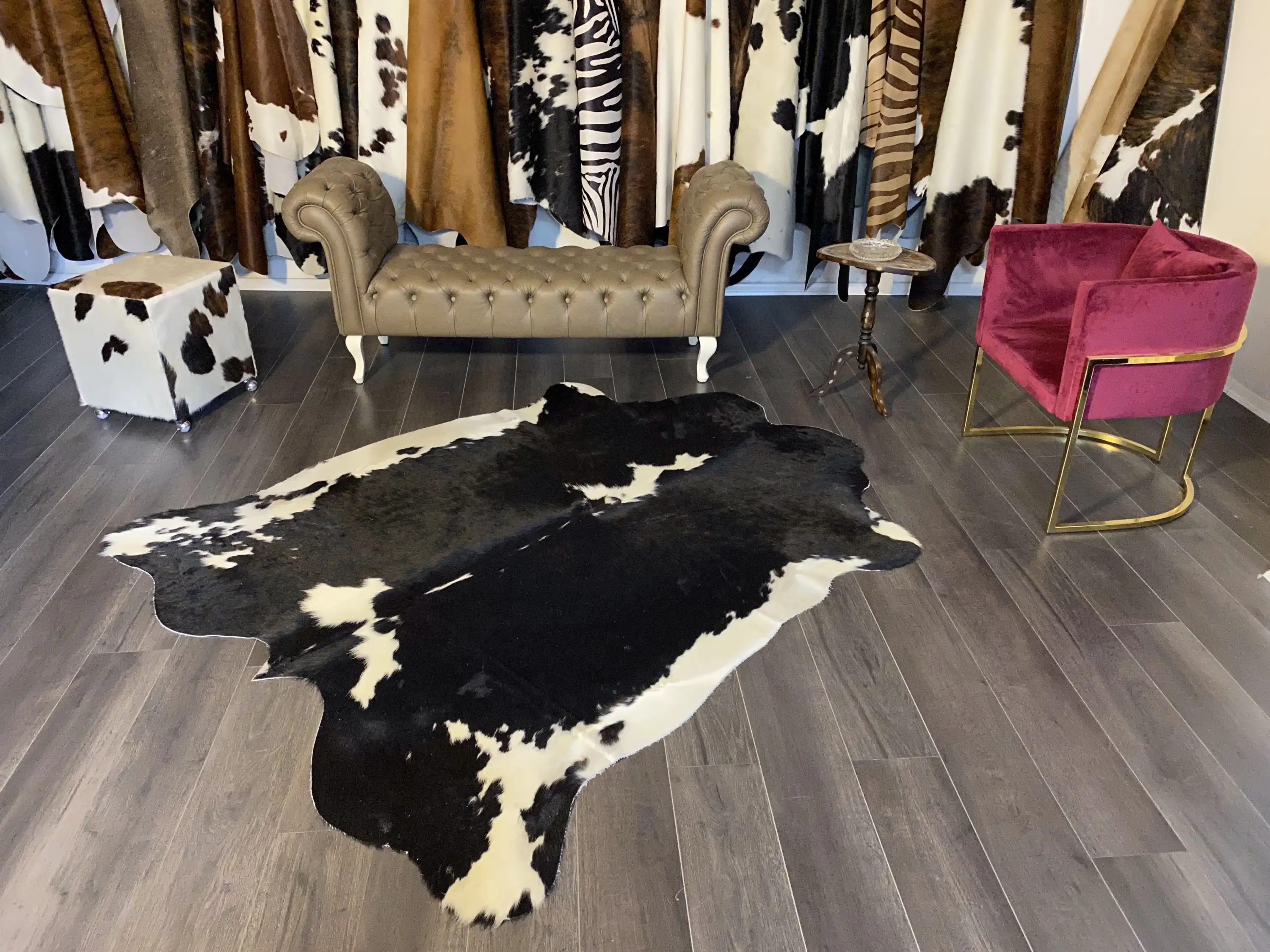 HAKİKİ DERİ DANA POSTU SİYAH - BEYAZ 180 x 215 - 0701000193