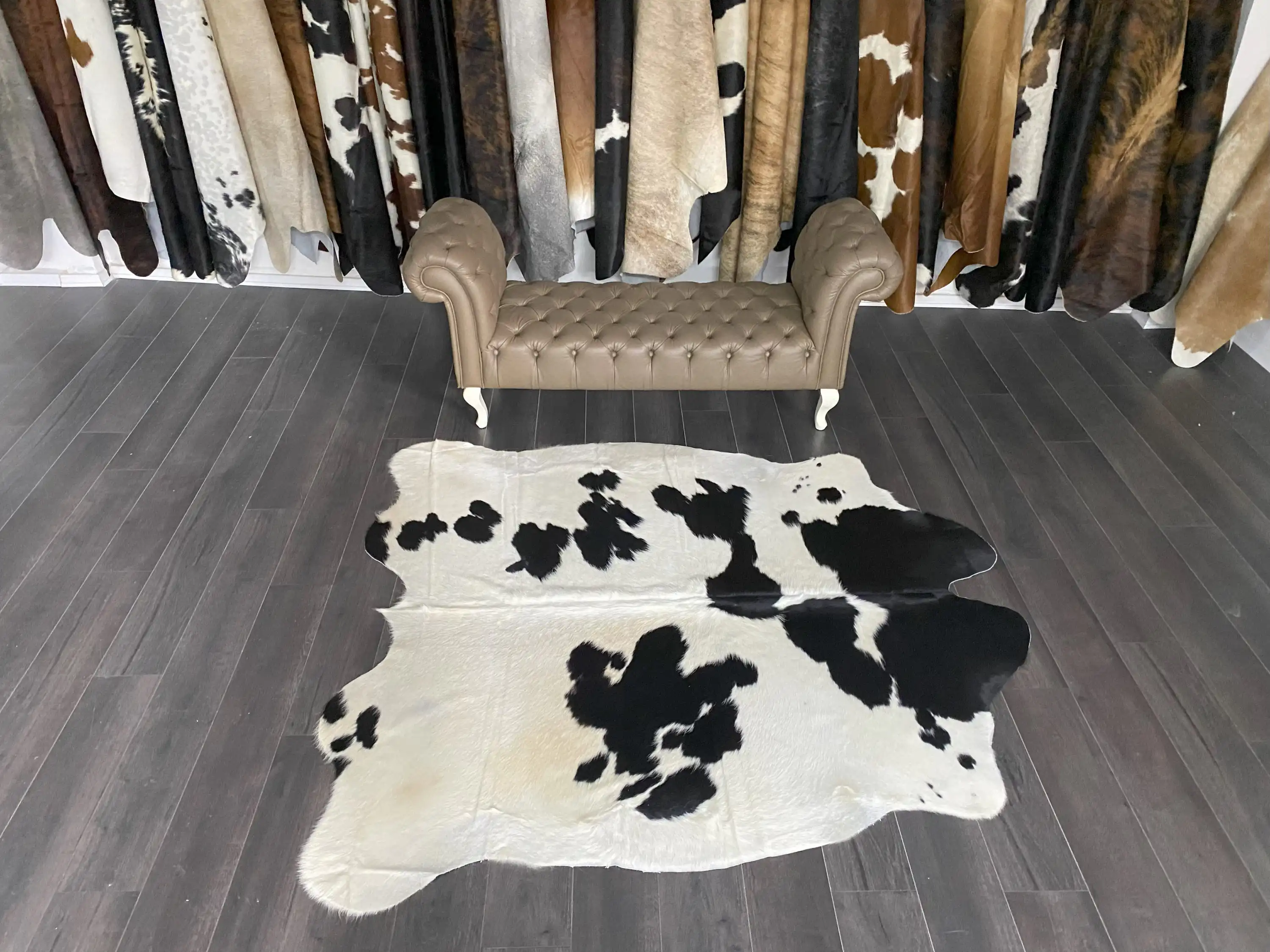 HAKİKİ DERİ DANA POSTU SİYAH - BEYAZ 185 x205 - 0701000002