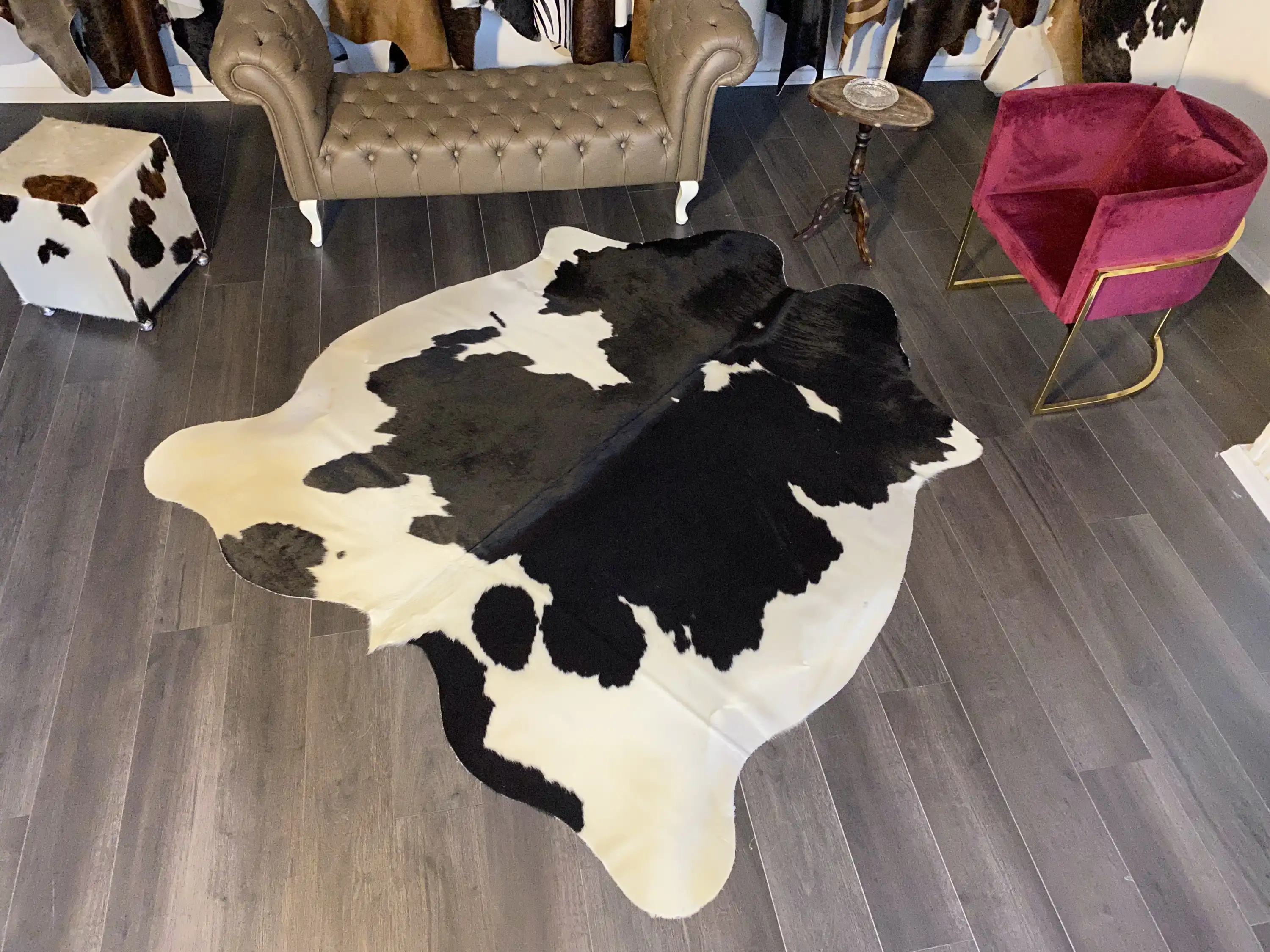 HAKİKİ DERİ DANA POSTU SİYAH - BEYAZ 200 x 220 - 0701000172