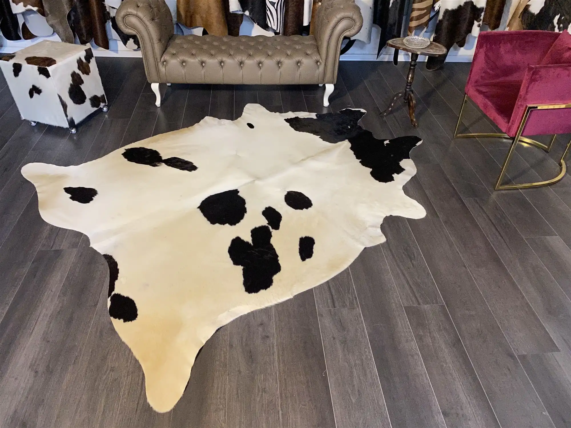 HAKİKİ DERİ DANA POSTU SİYAH - BEYAZ 200 x 240 - 0701000151