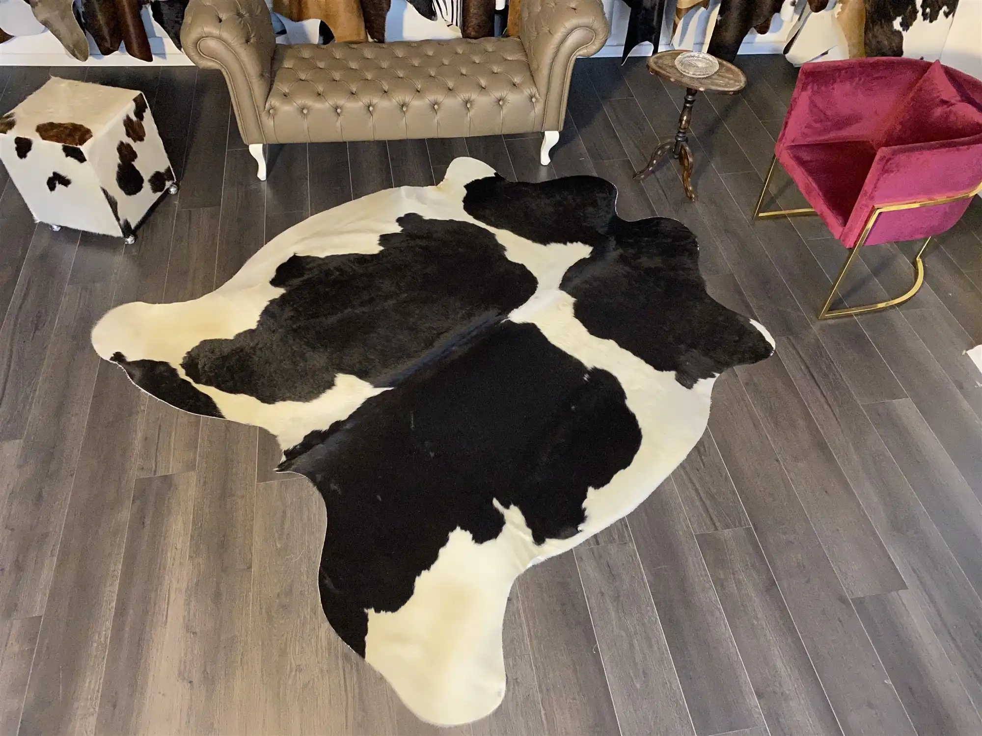 HAKİKİ DERİ DANA POSTU SİYAH - BEYAZ 205 x 230 - 0701000165