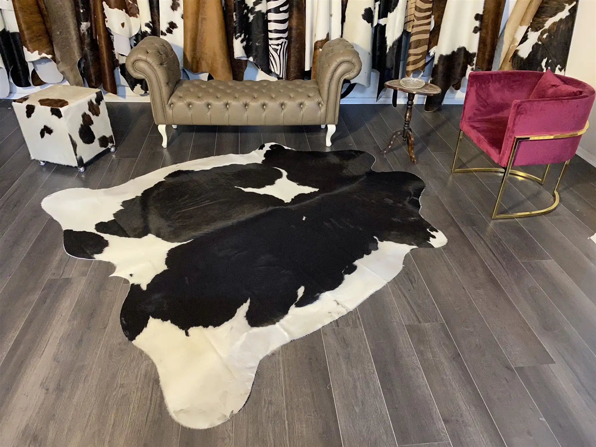 HAKİKİ DERİ DANA POSTU SİYAH - BEYAZ 210 x 235 - 0701000164