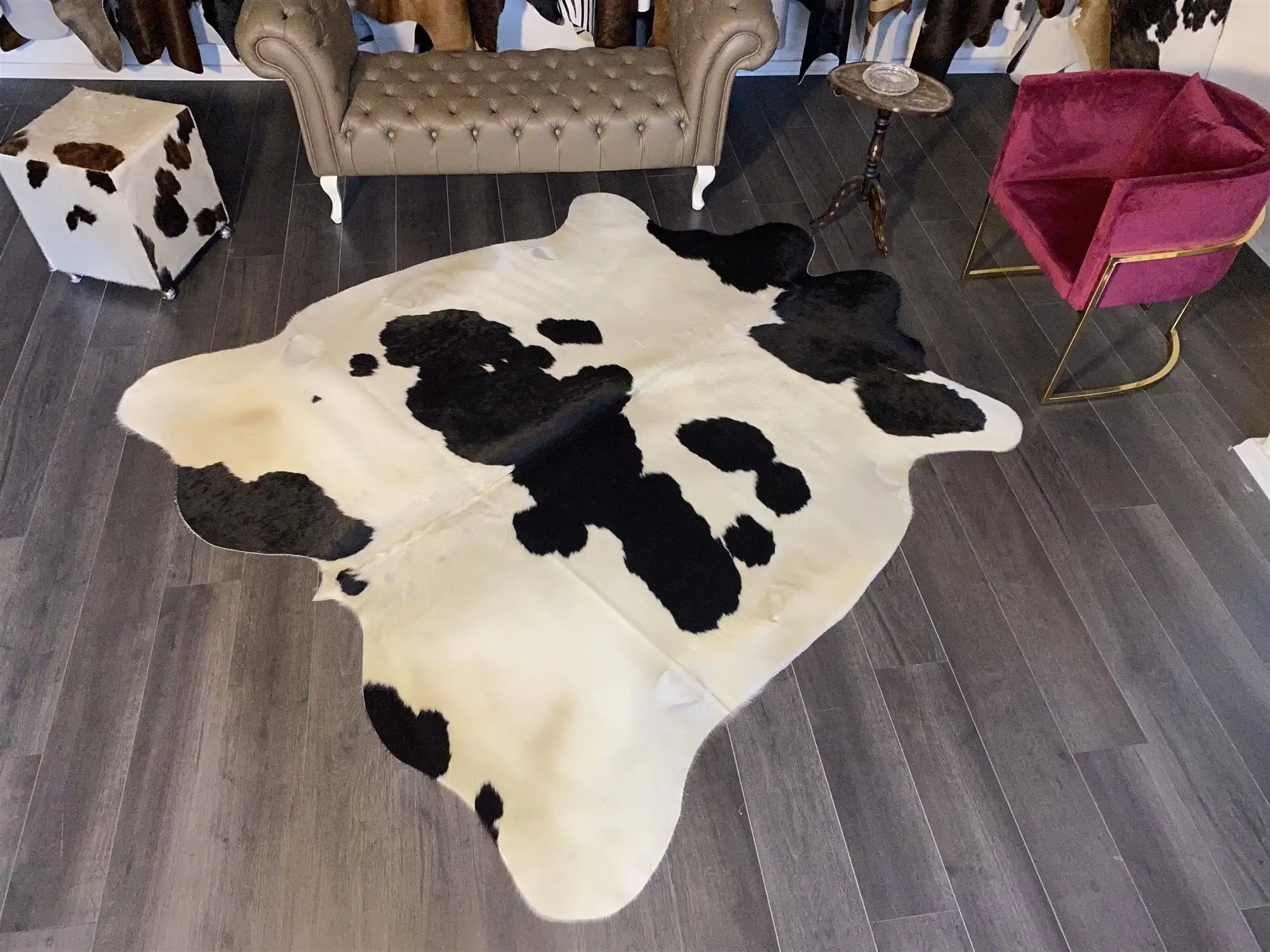 HAKİKİ DERİ DANA POSTU SİYAH - BEYAZ 210 x 240 - 0701000194